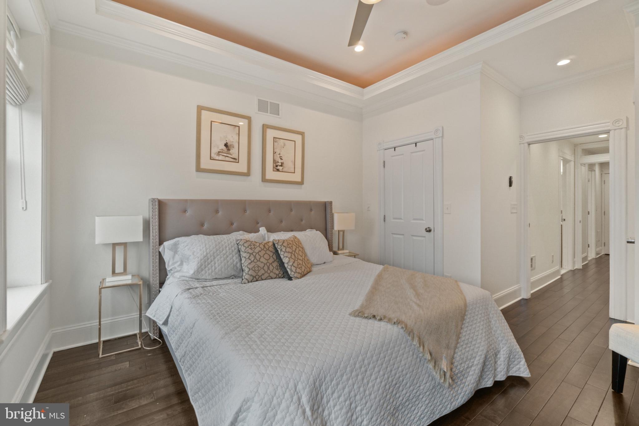 RIVERSIDE PARK - Residential