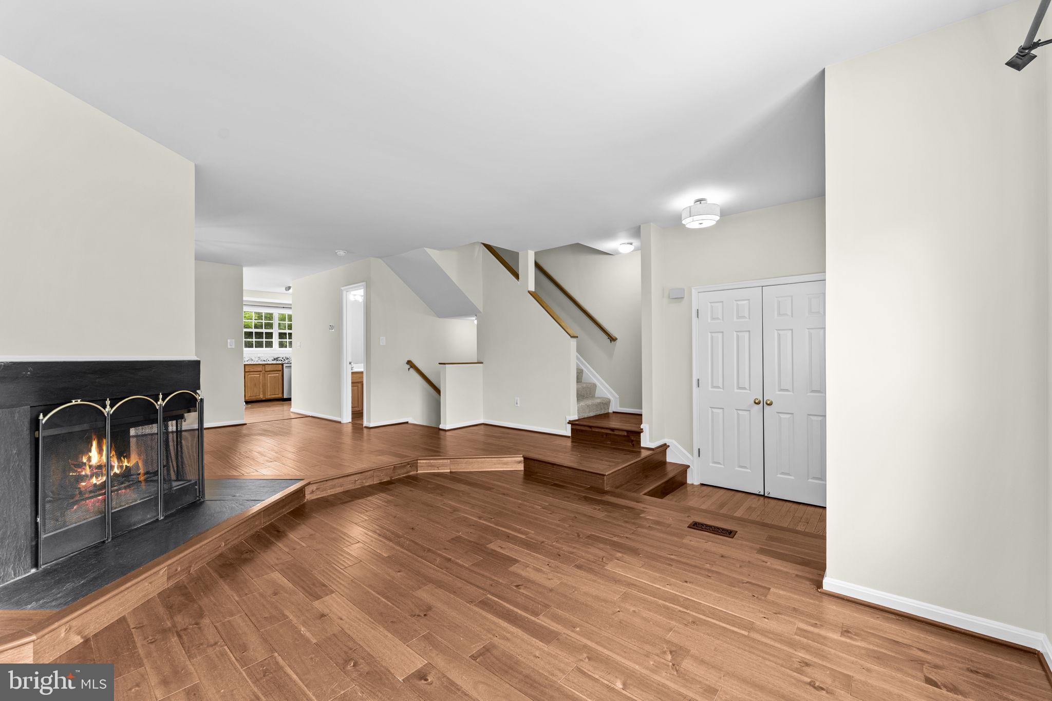 8644 SANDERLING DRIVE