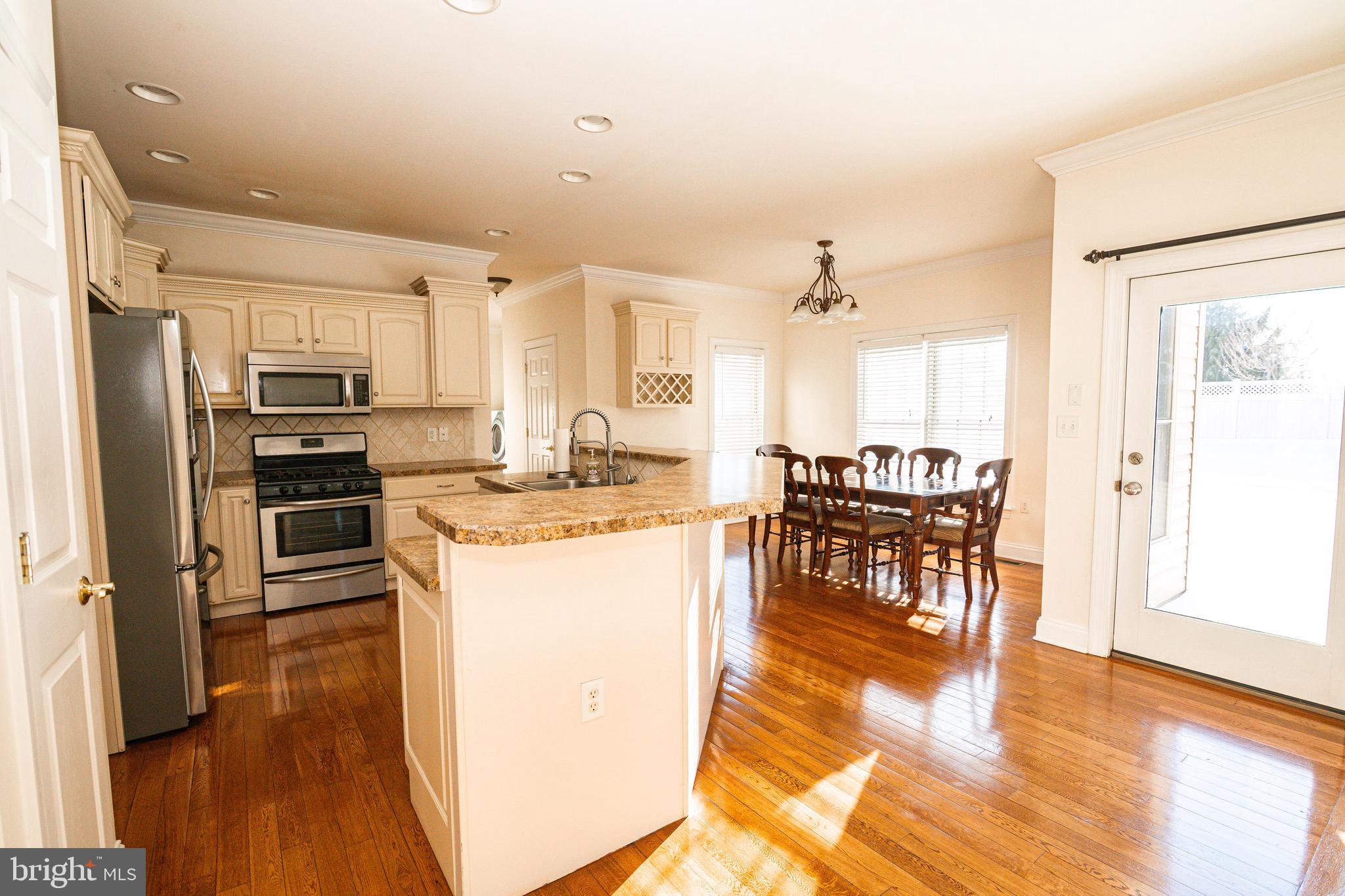 HIGHLANDS OF HAMPDEN - Residential