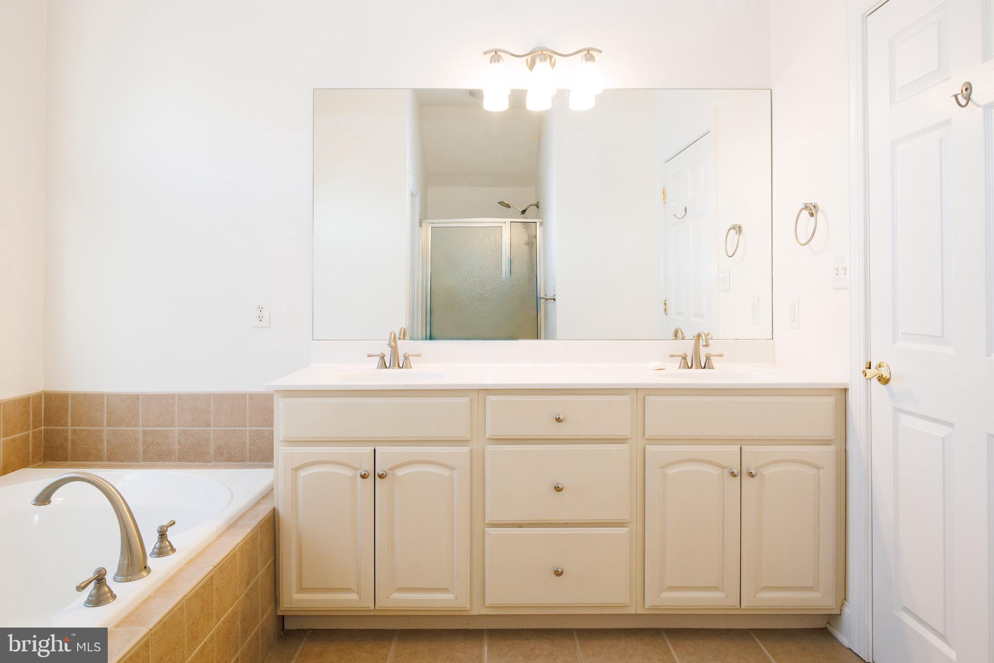 HIGHLANDS OF HAMPDEN - Residential