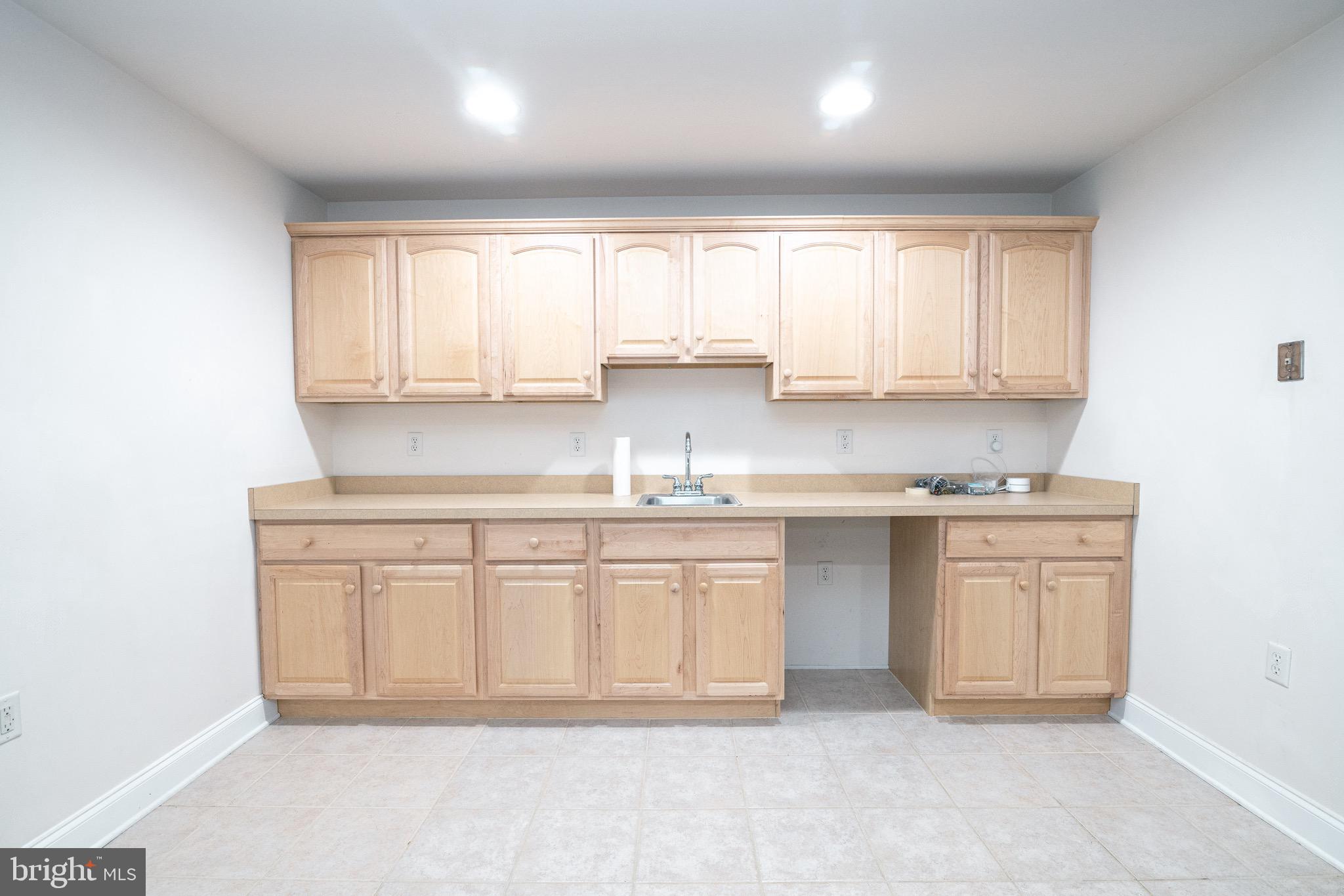 HIGHLANDS OF HAMPDEN - Residential