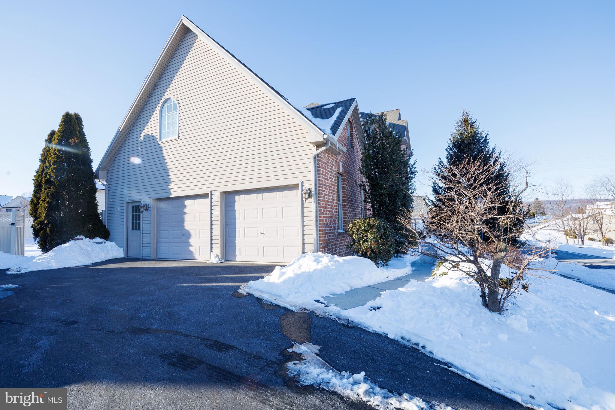 HIGHLANDS OF HAMPDEN - Residential