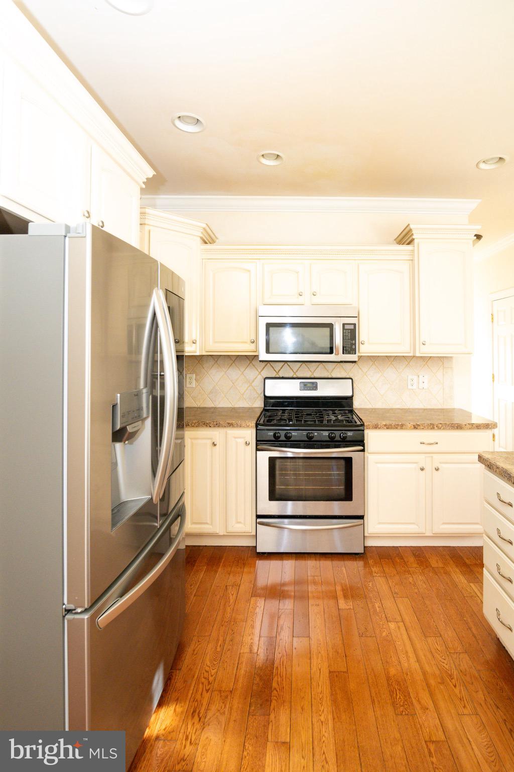 HIGHLANDS OF HAMPDEN - Residential