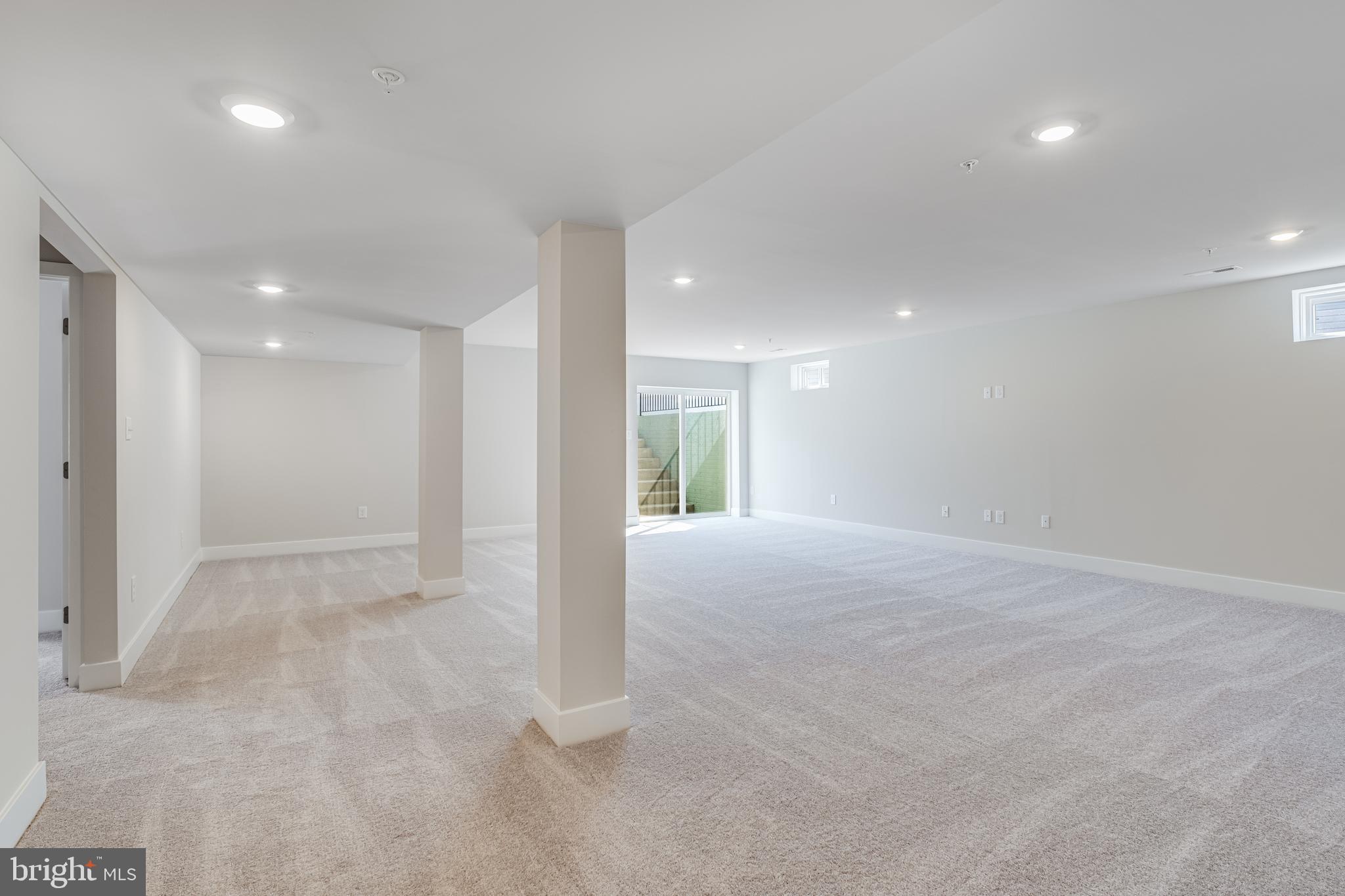 ST. CHARLES - Residential