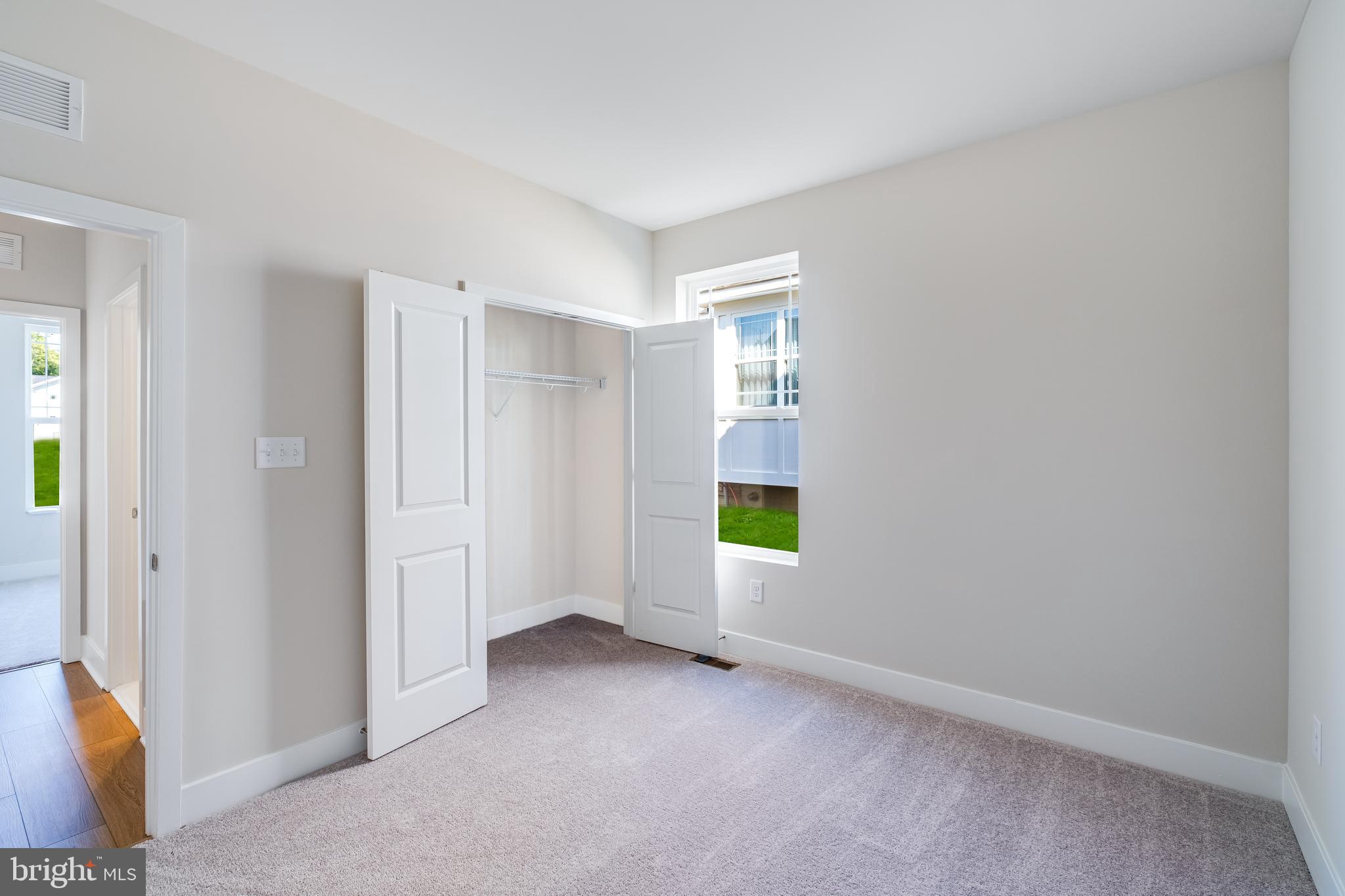 ST. CHARLES - Residential