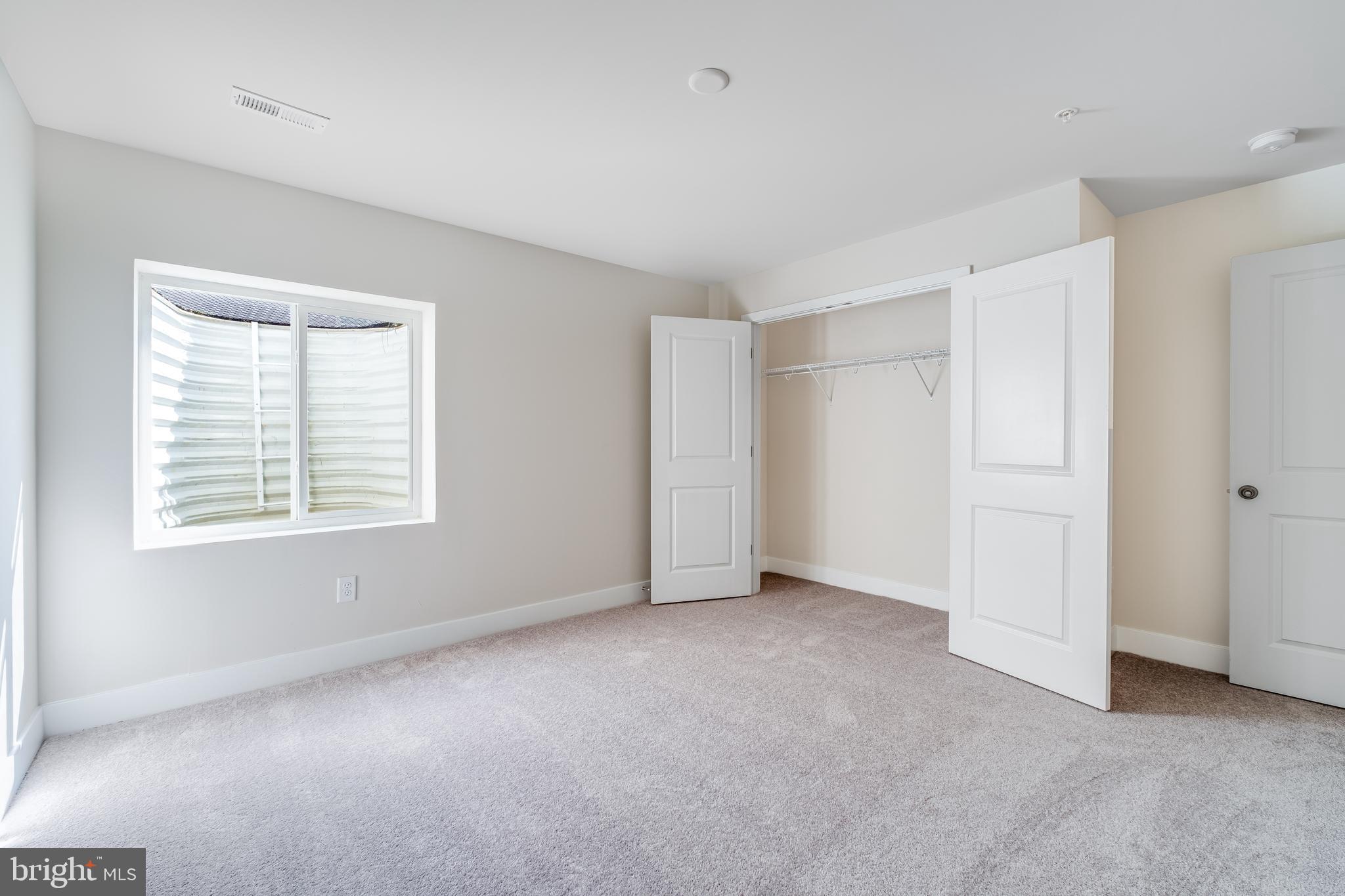 ST. CHARLES - Residential