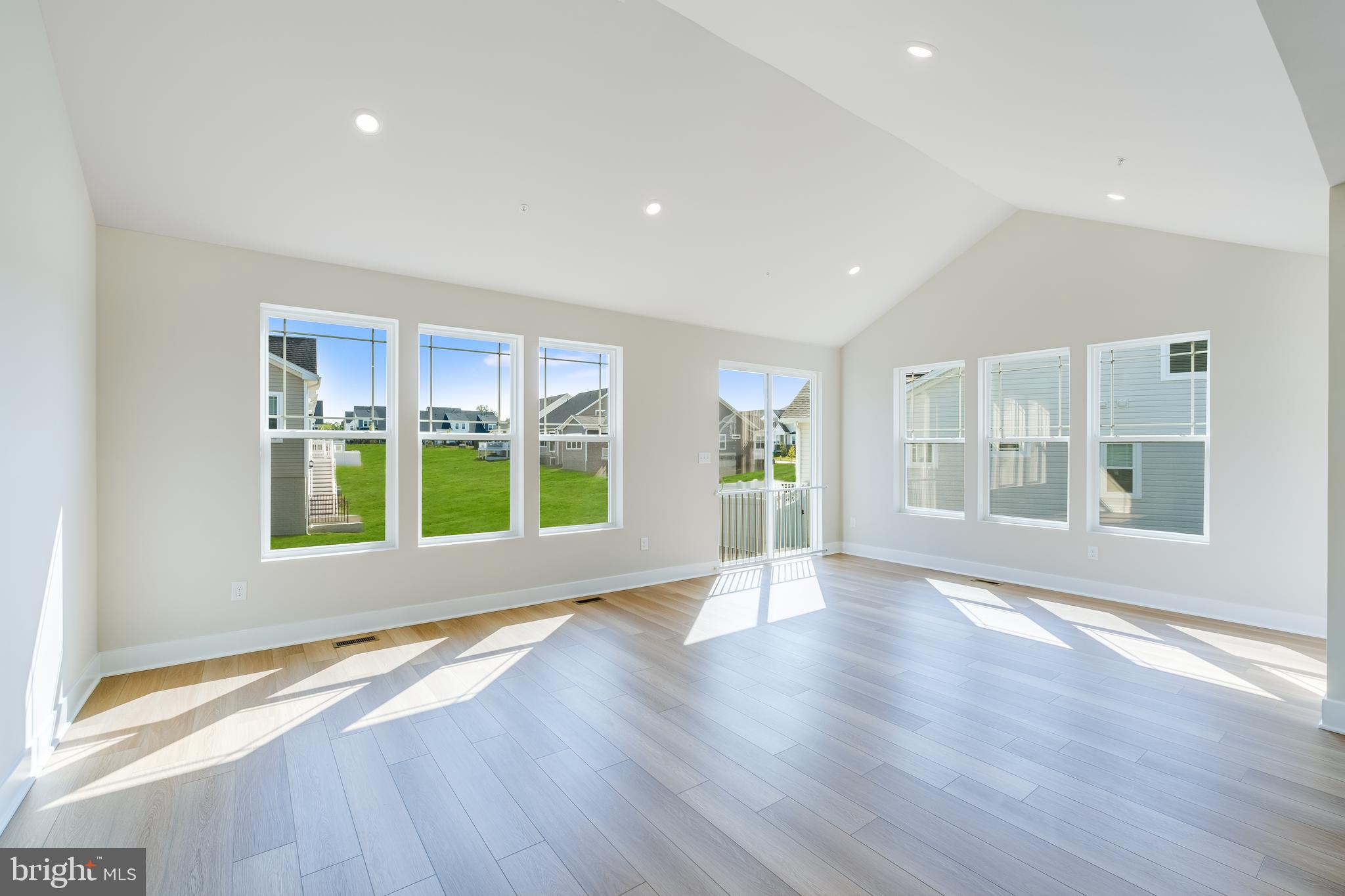 ST. CHARLES - Residential