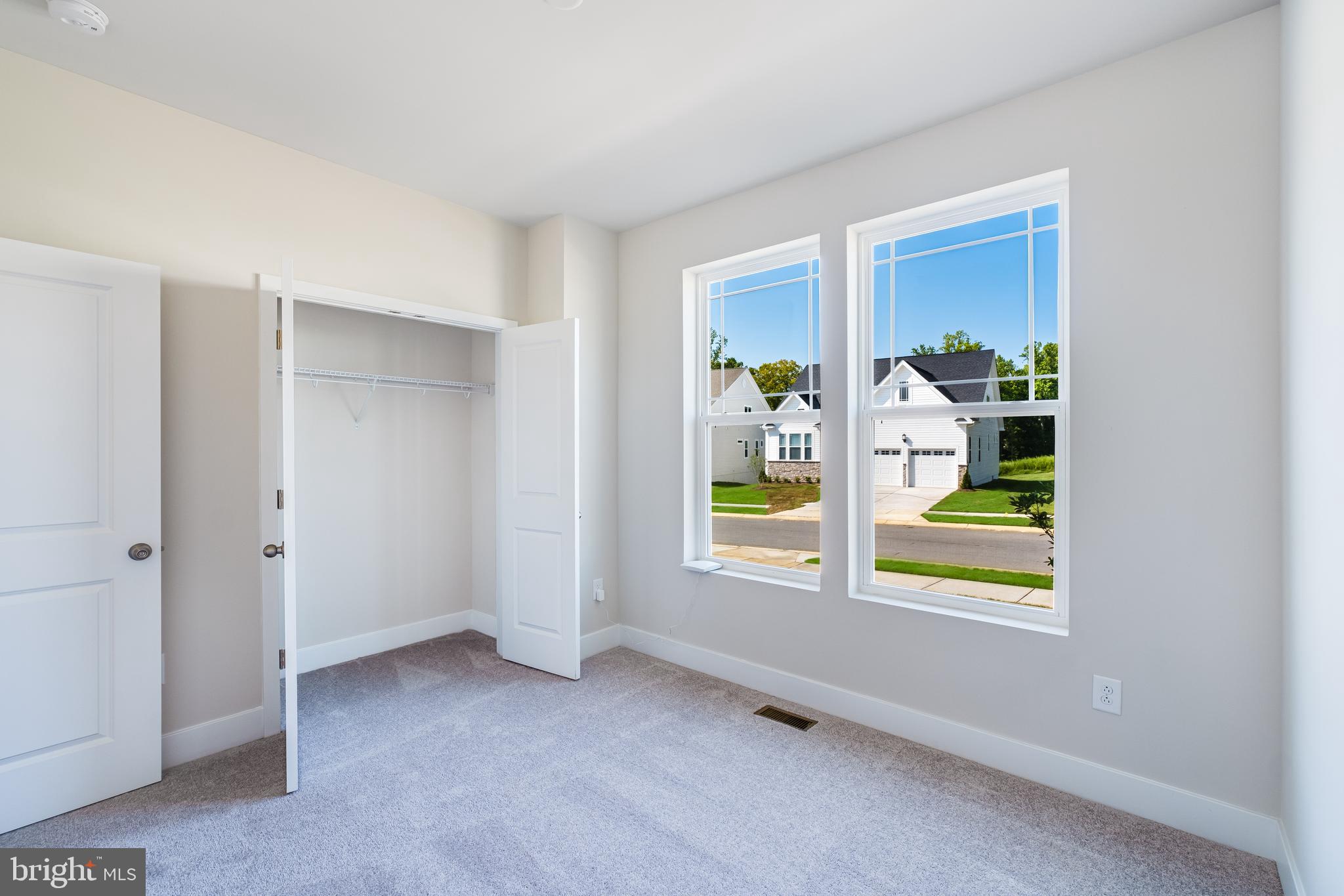 ST. CHARLES - Residential