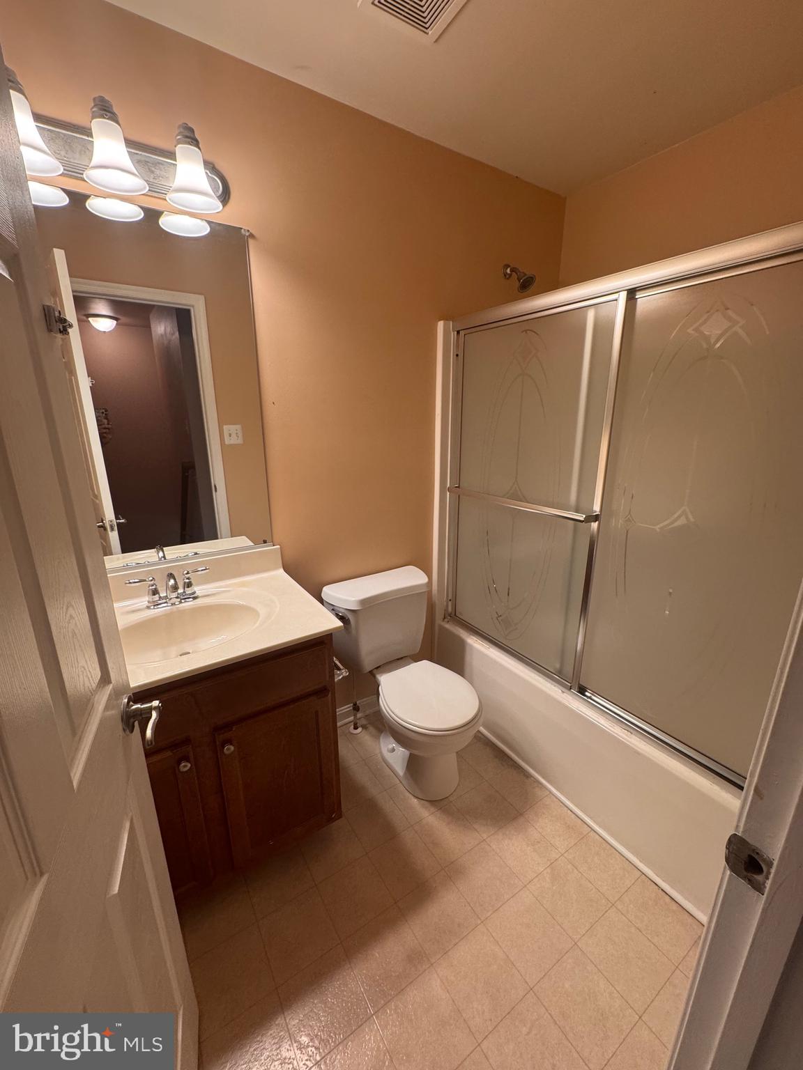 MONMOUTH MEADOWS - Residential Lease