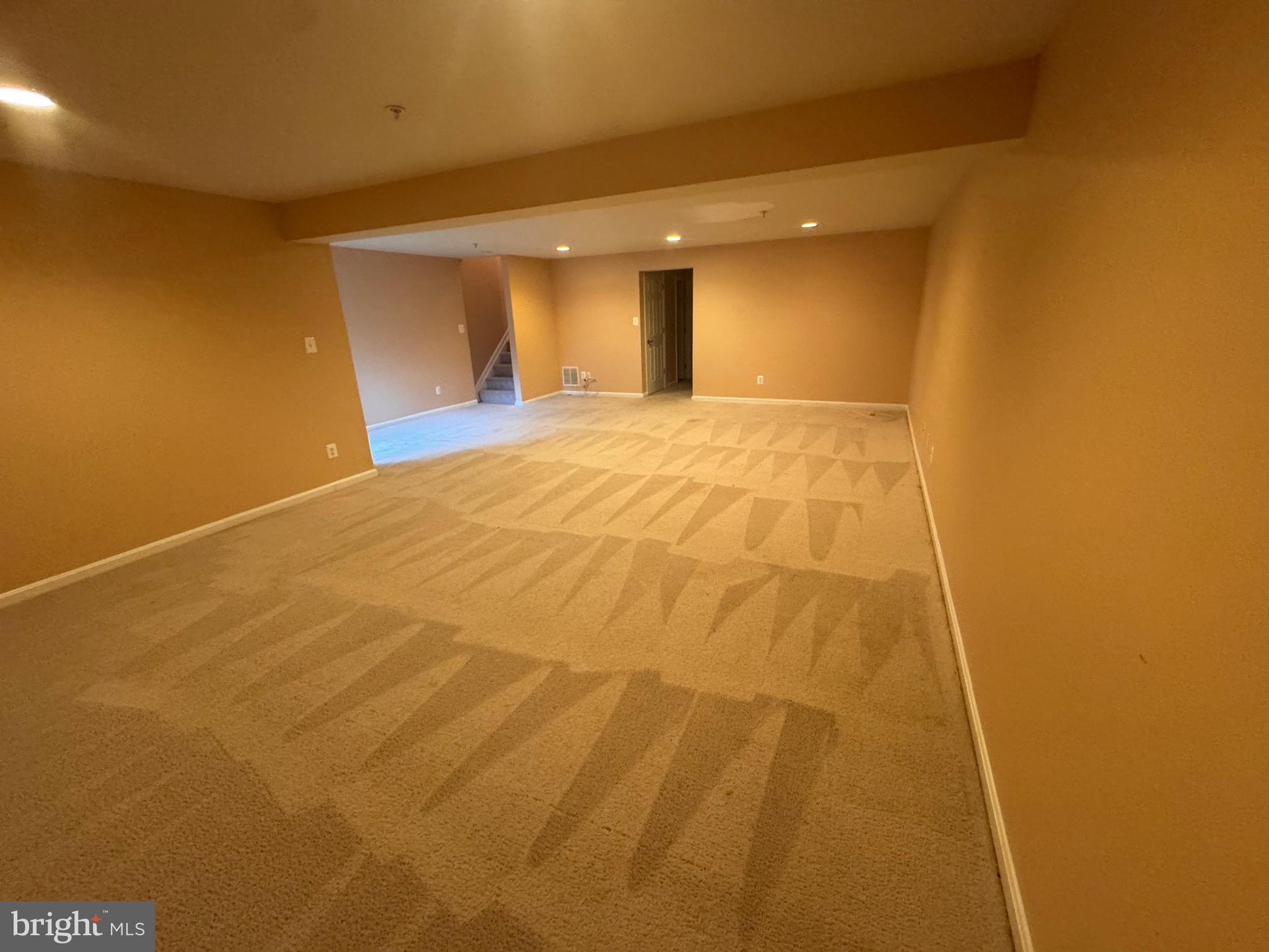 MONMOUTH MEADOWS - Residential Lease