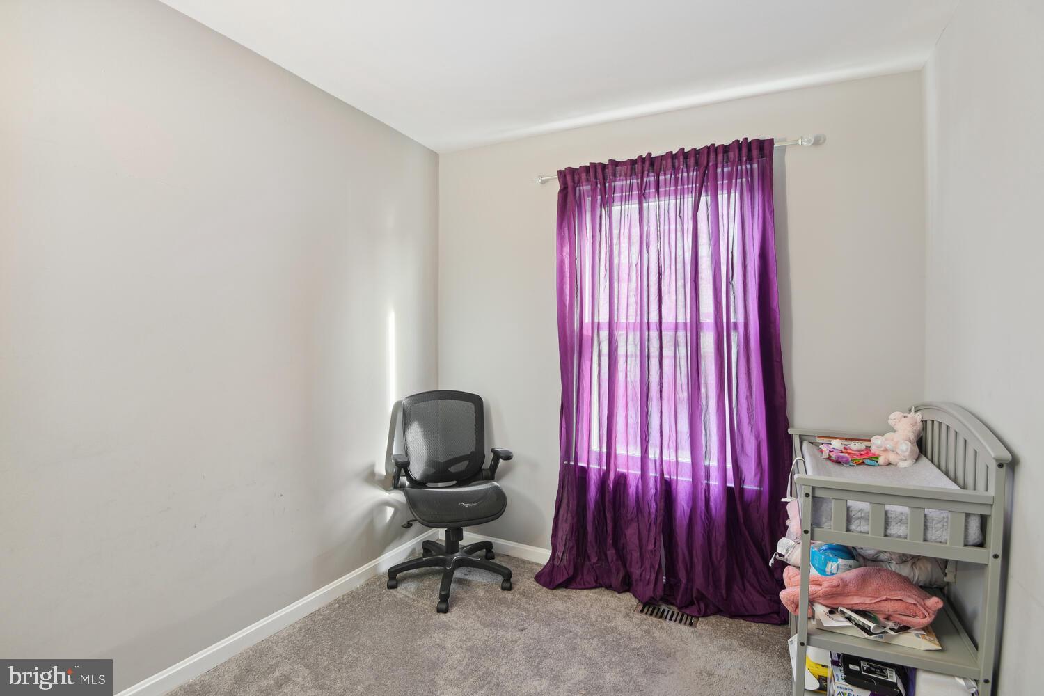 PRINCETON SQUARE - Residential