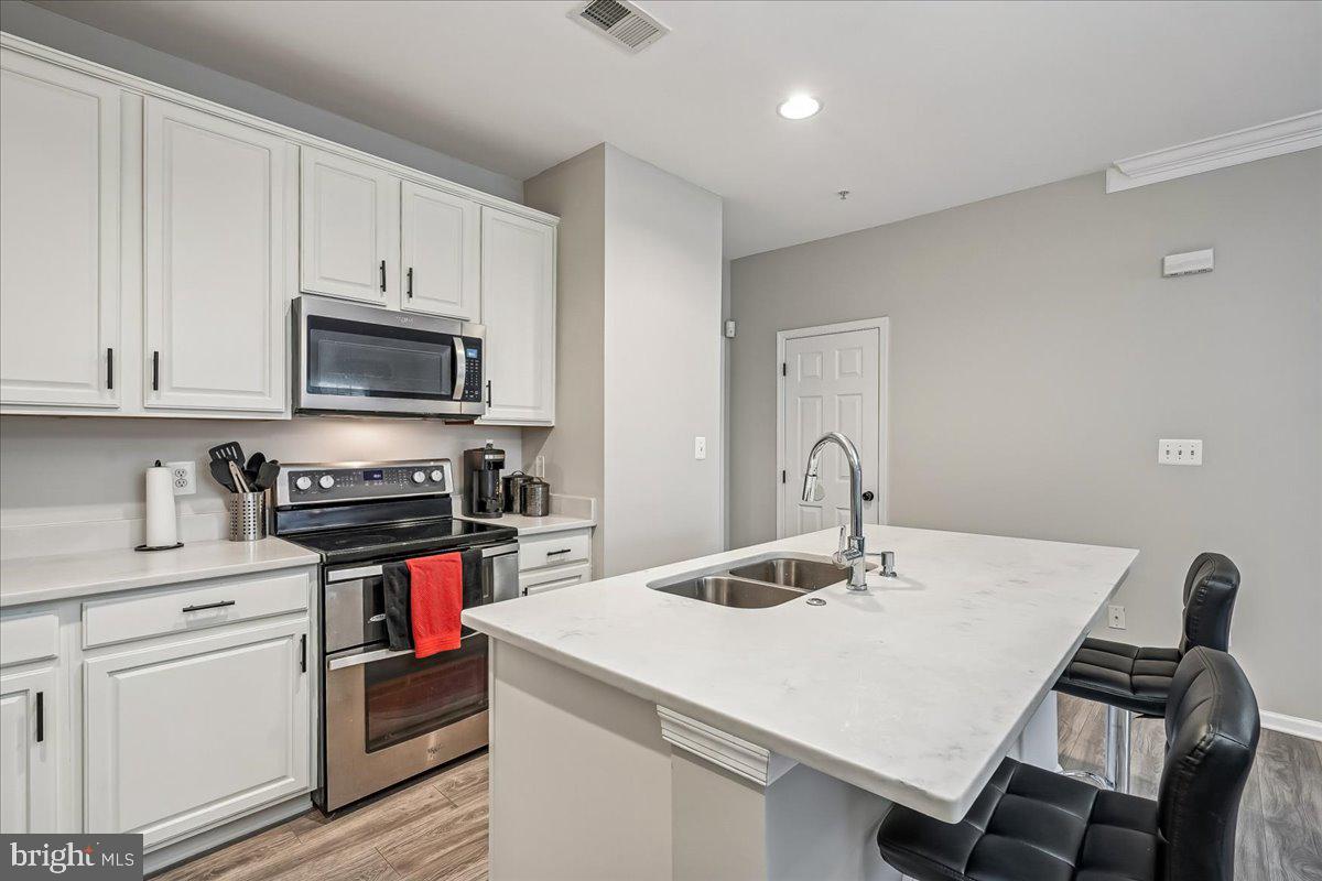 COUNTY CENTER - Residential