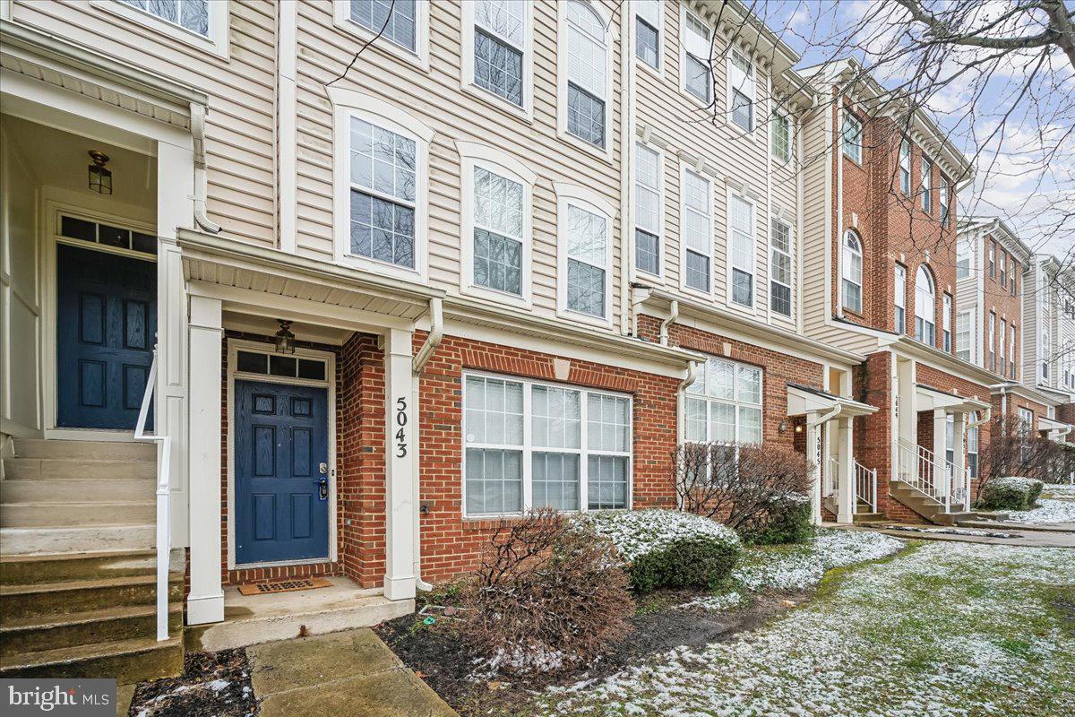 COUNTY CENTER - Residential