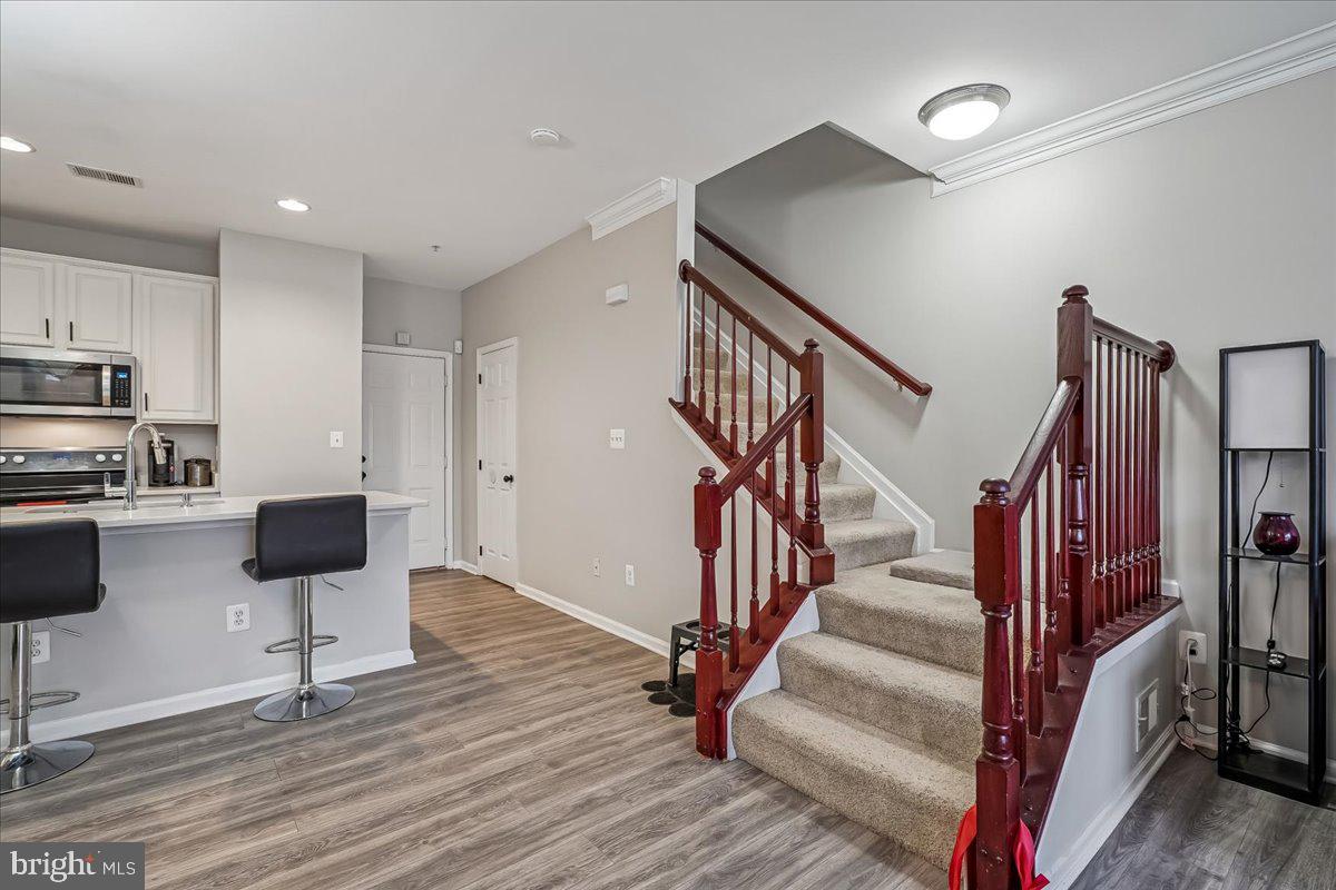 COUNTY CENTER - Residential