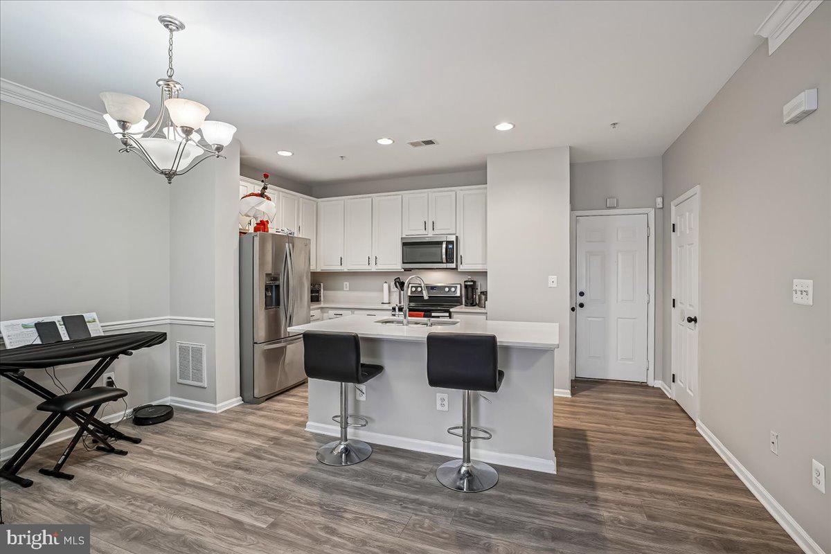 COUNTY CENTER - Residential