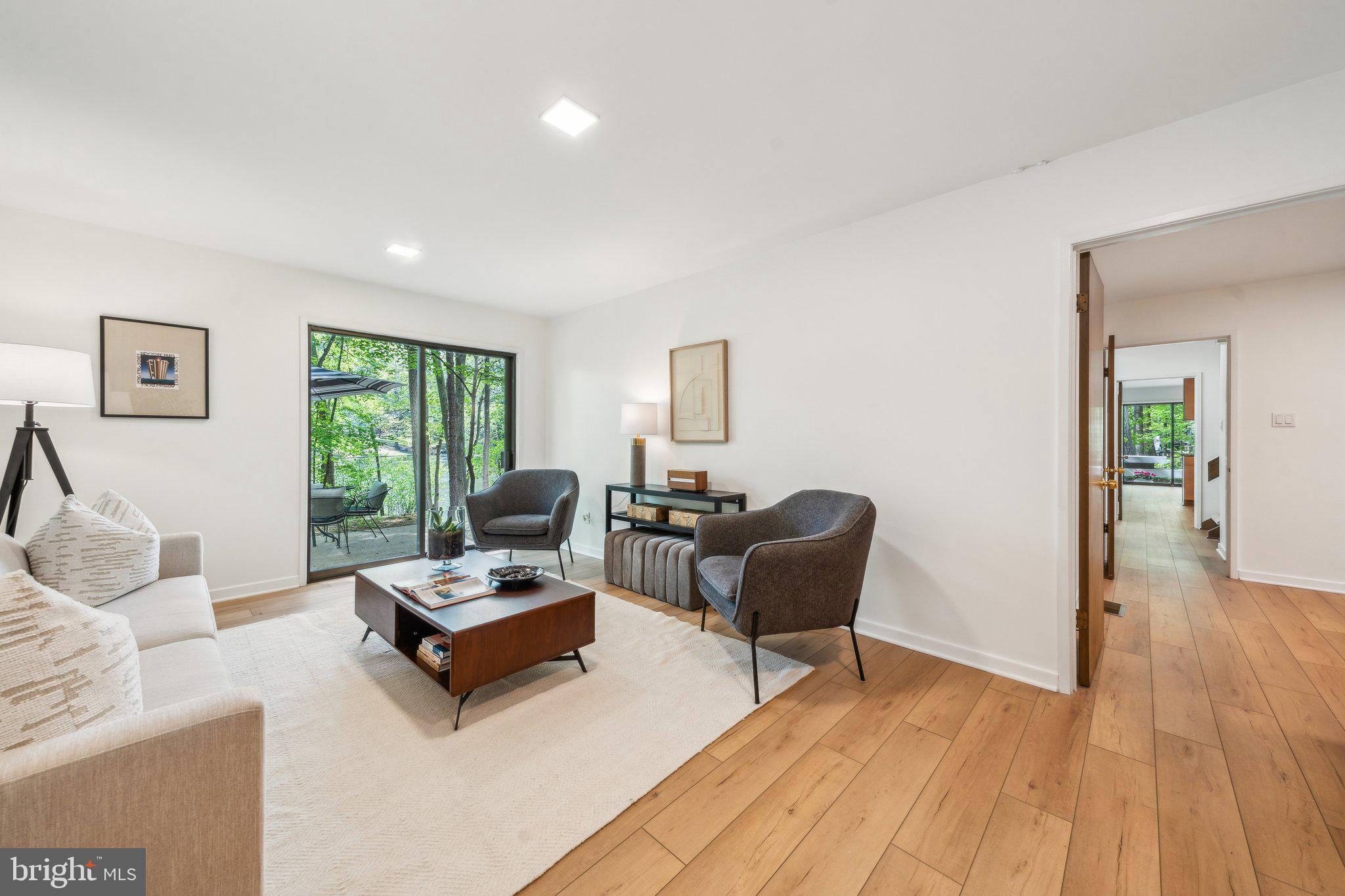 HUGUENOT FARMS - Residential