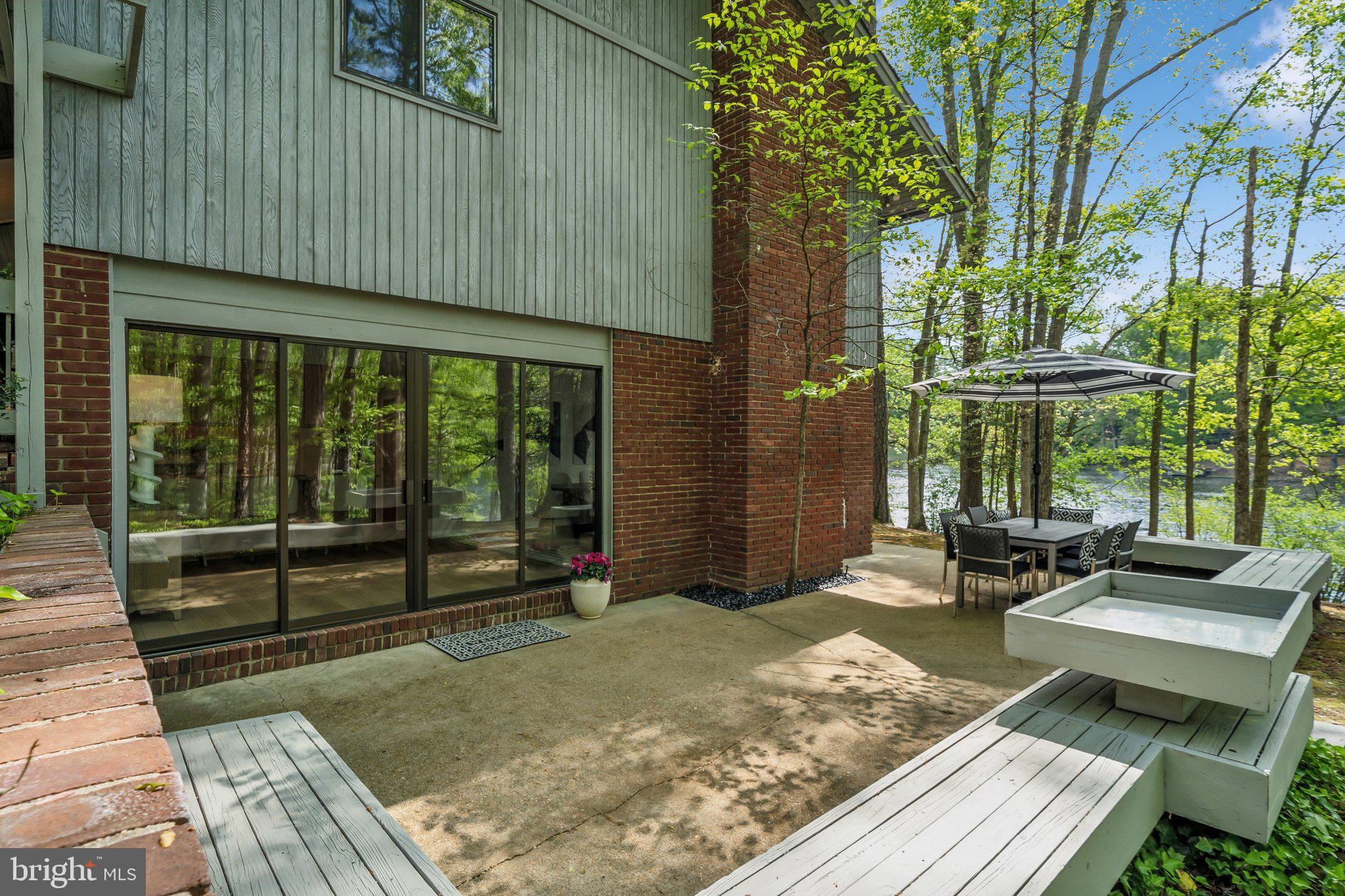 HUGUENOT FARMS - Residential