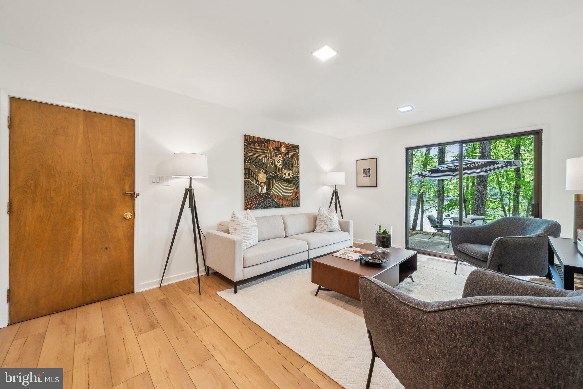 HUGUENOT FARMS - Residential