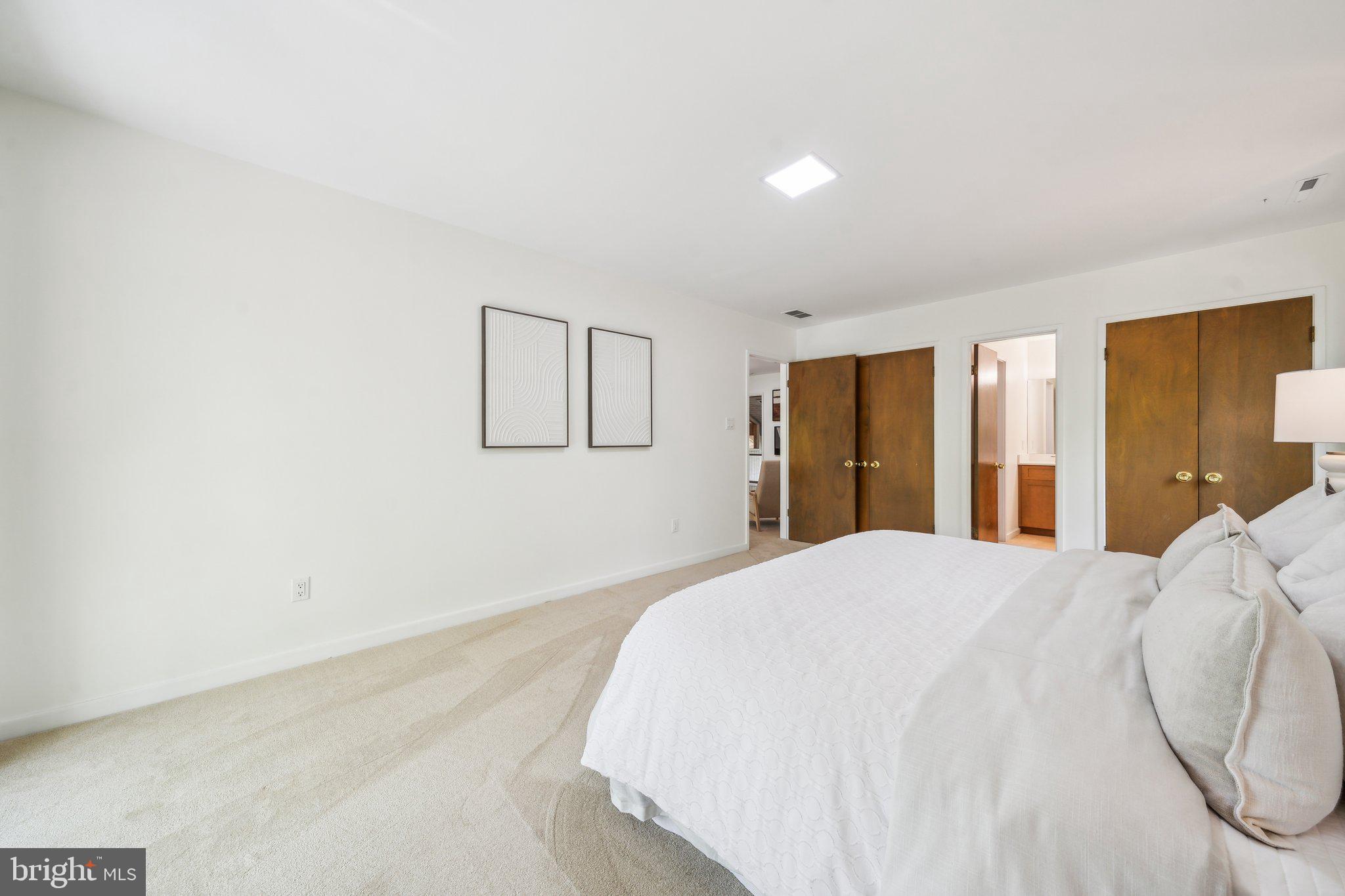 HUGUENOT FARMS - Residential