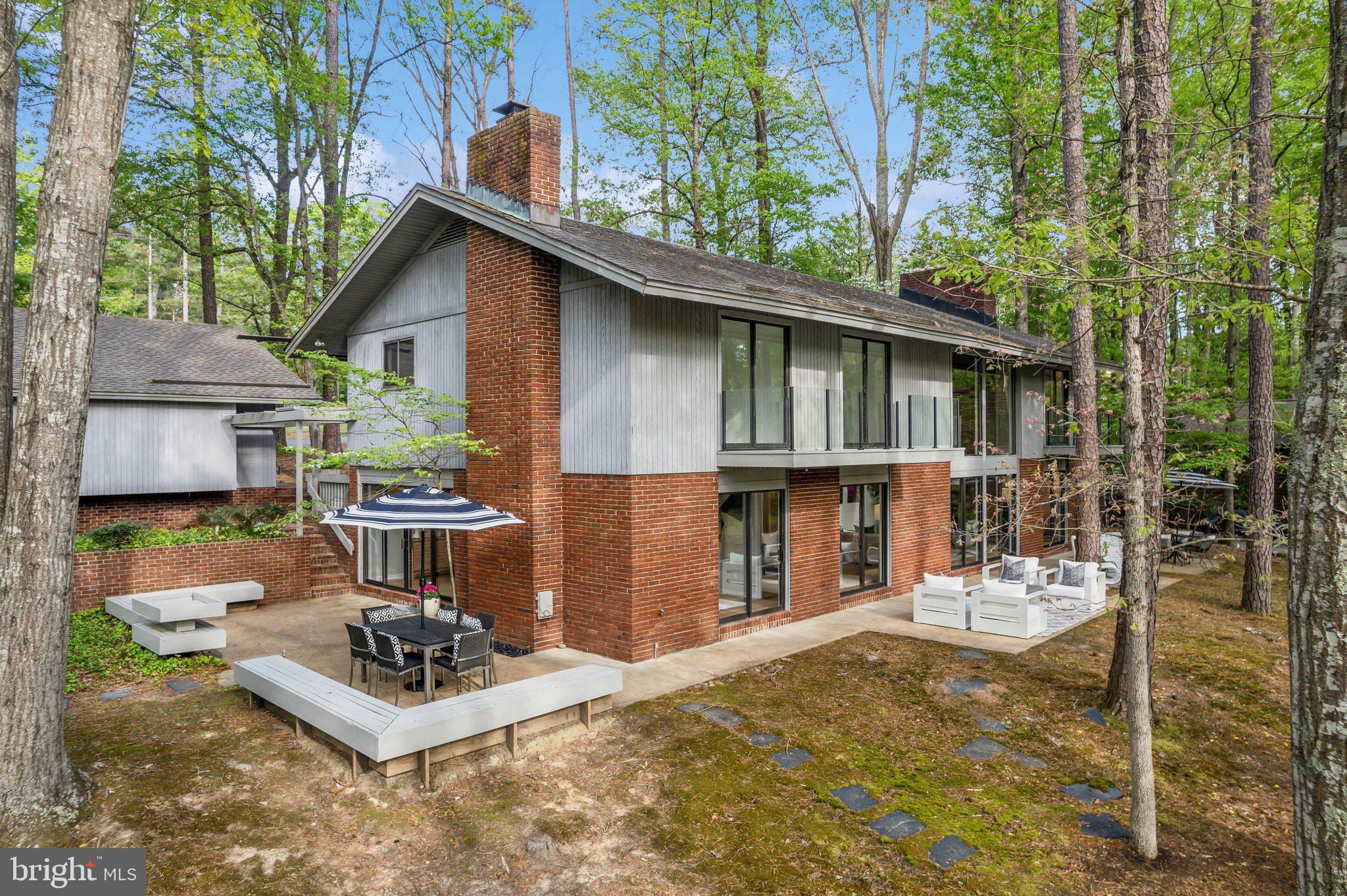 HUGUENOT FARMS - Residential