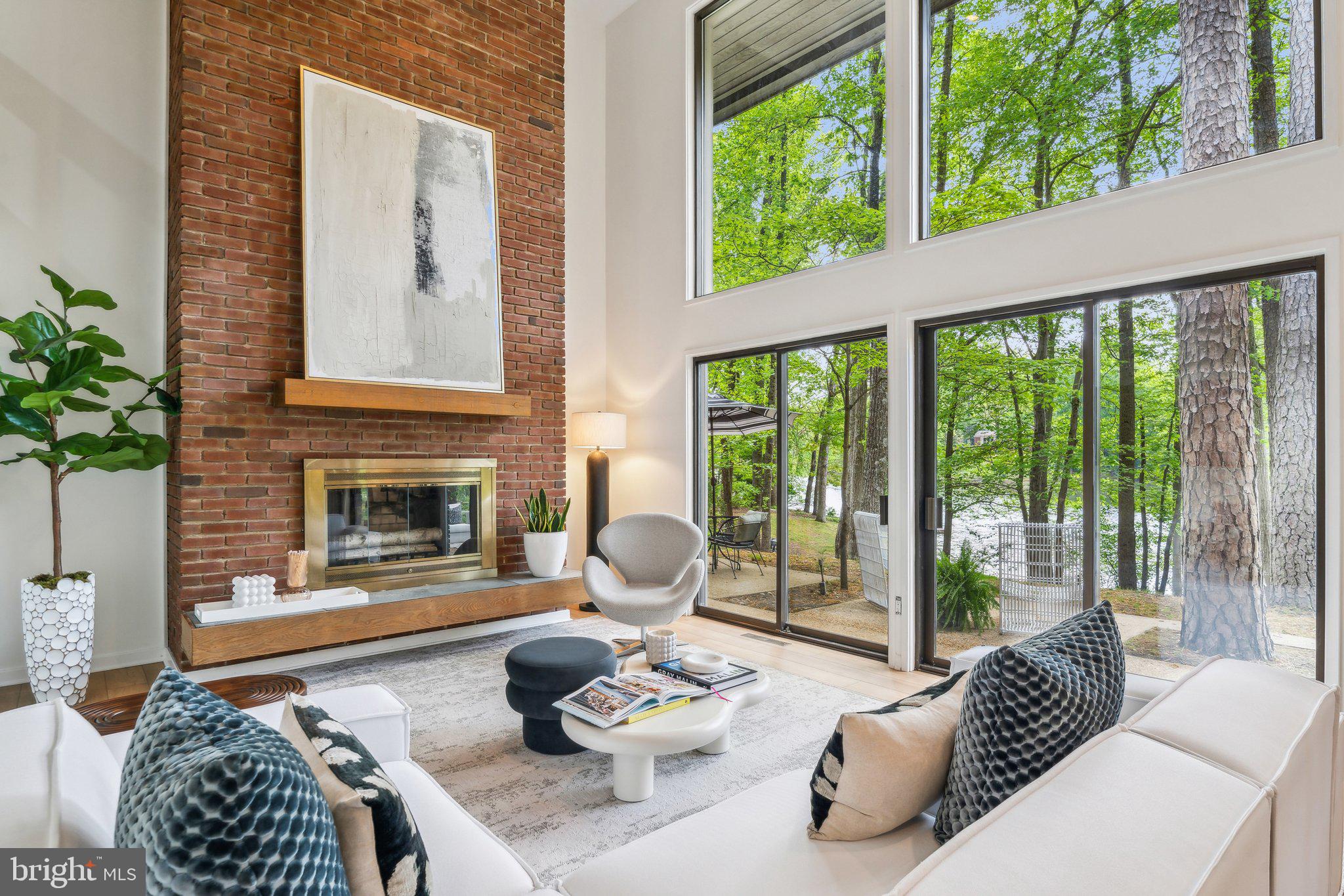 HUGUENOT FARMS - Residential