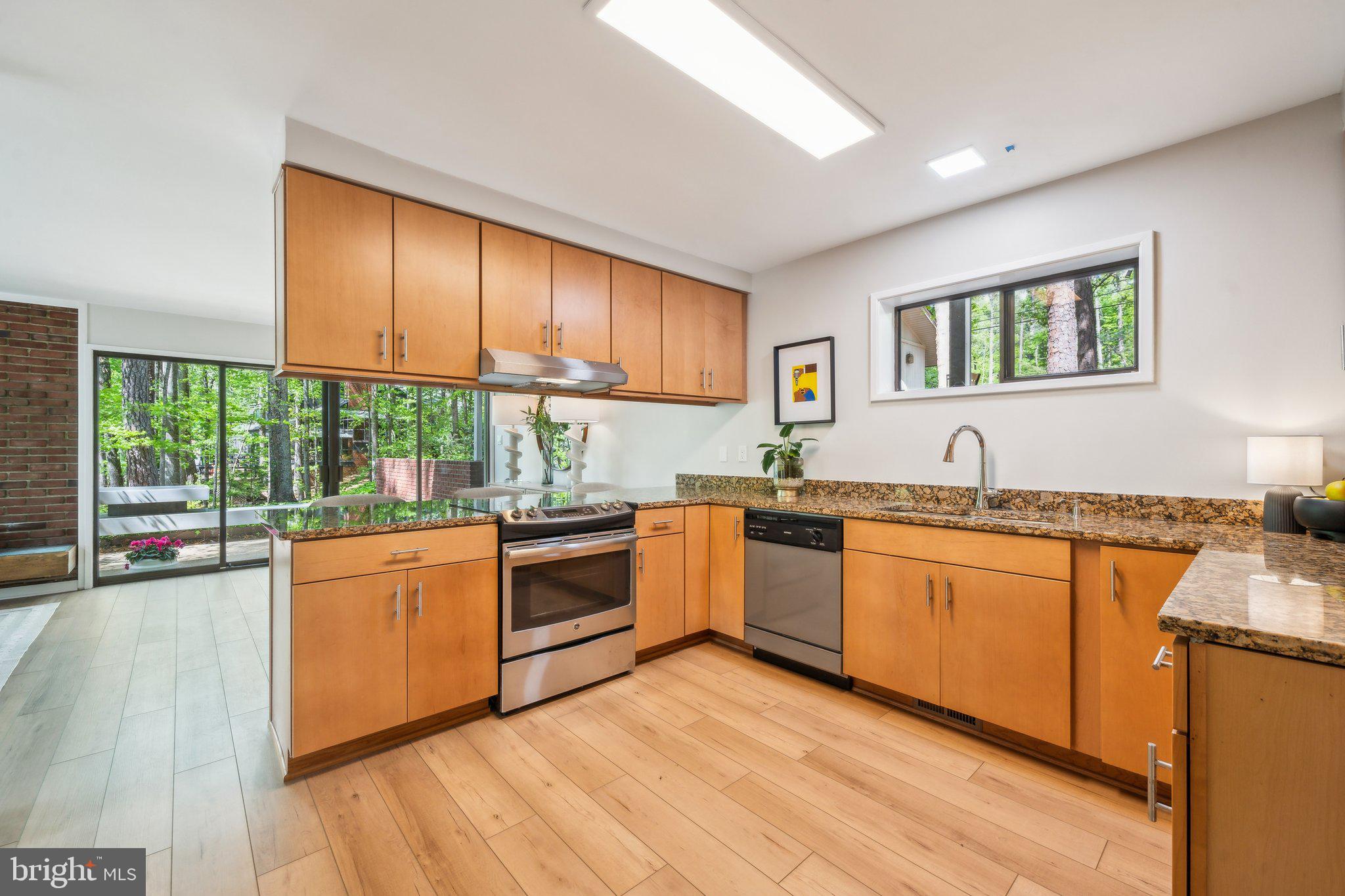 HUGUENOT FARMS - Residential