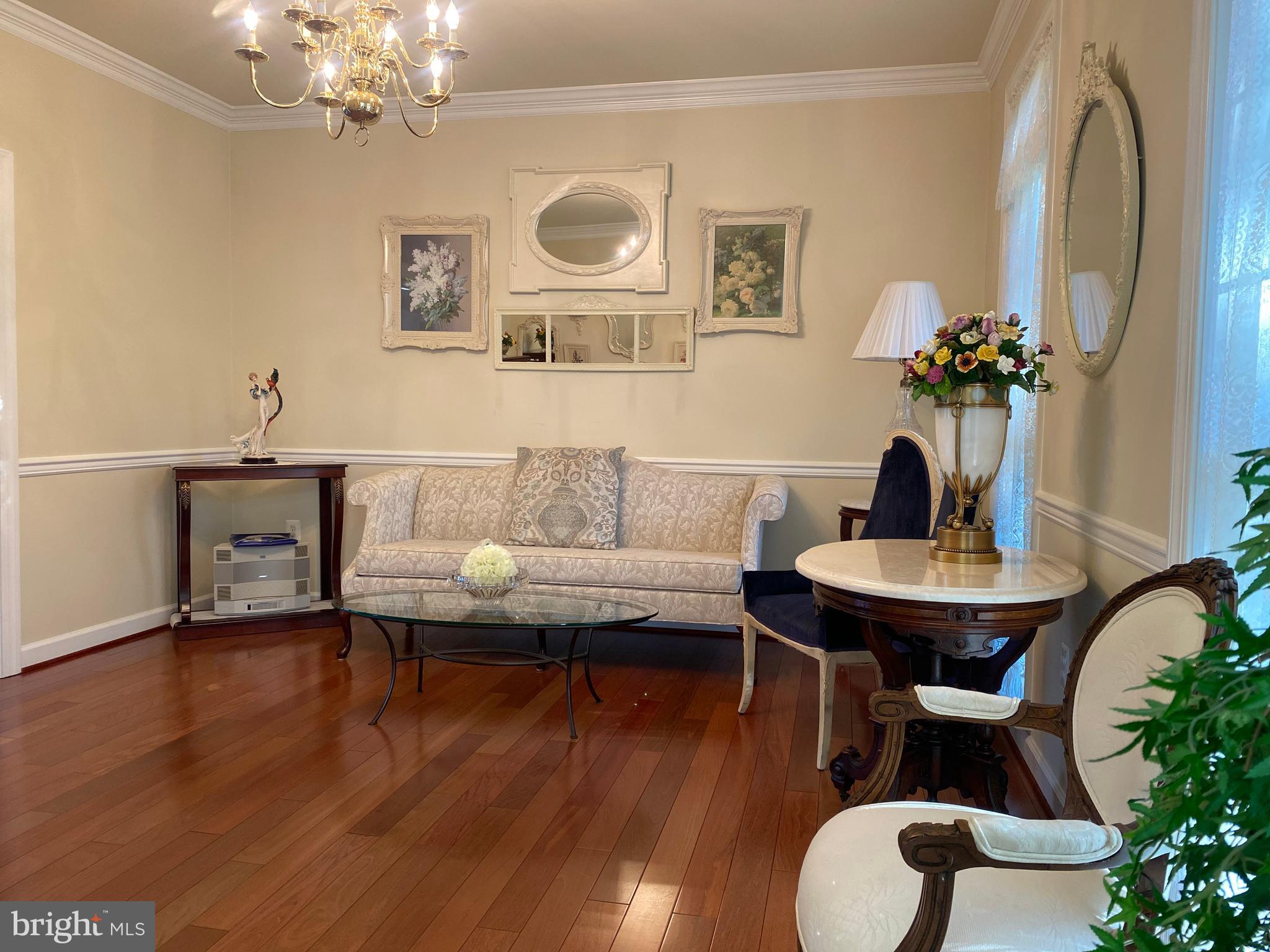 ERINBROOK - Residential Lease