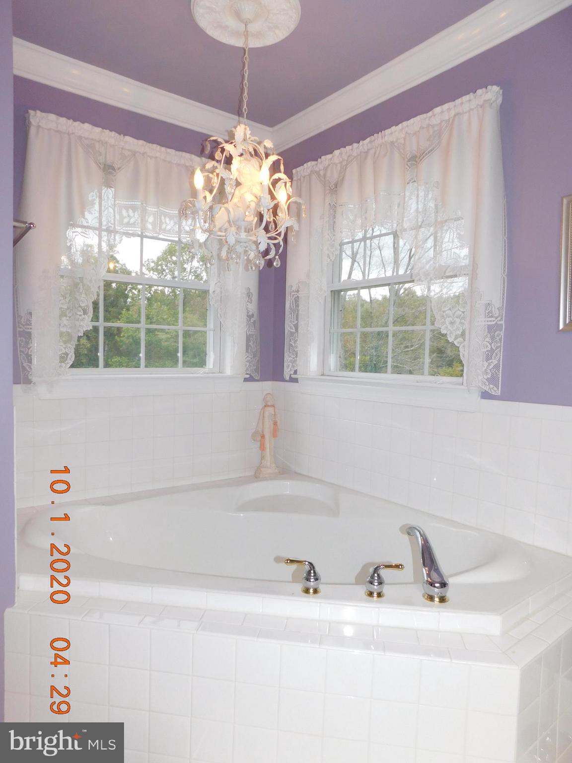 ERINBROOK - Residential Lease