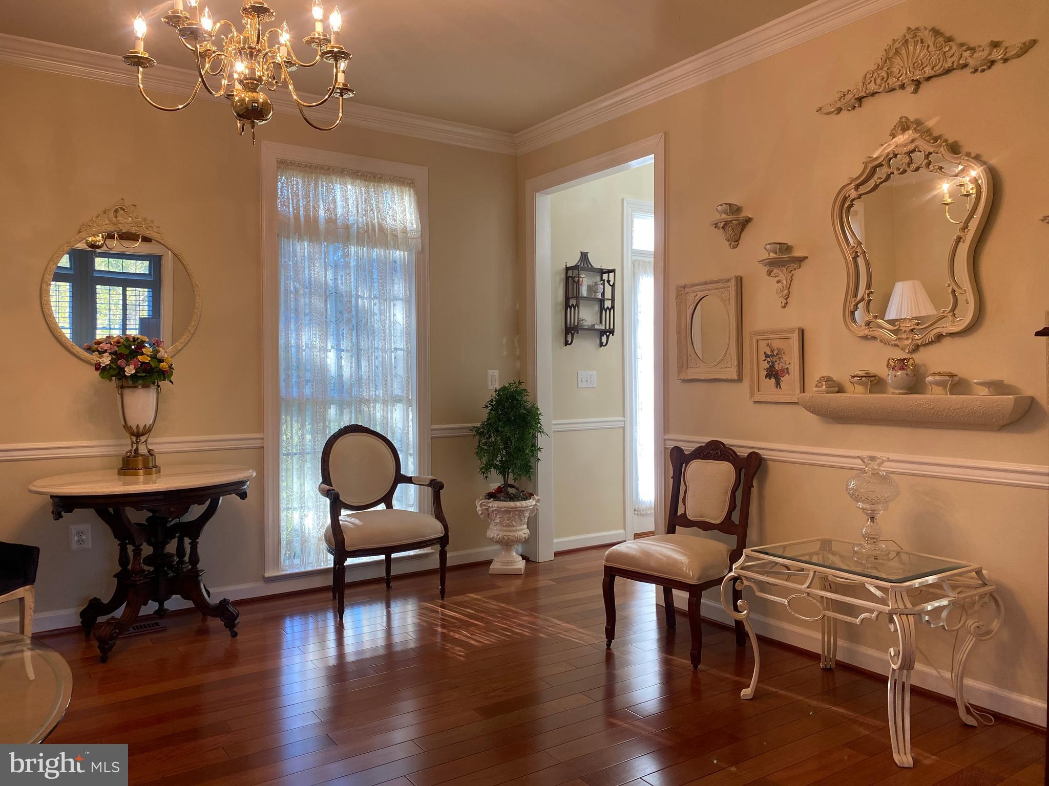 ERINBROOK - Residential Lease