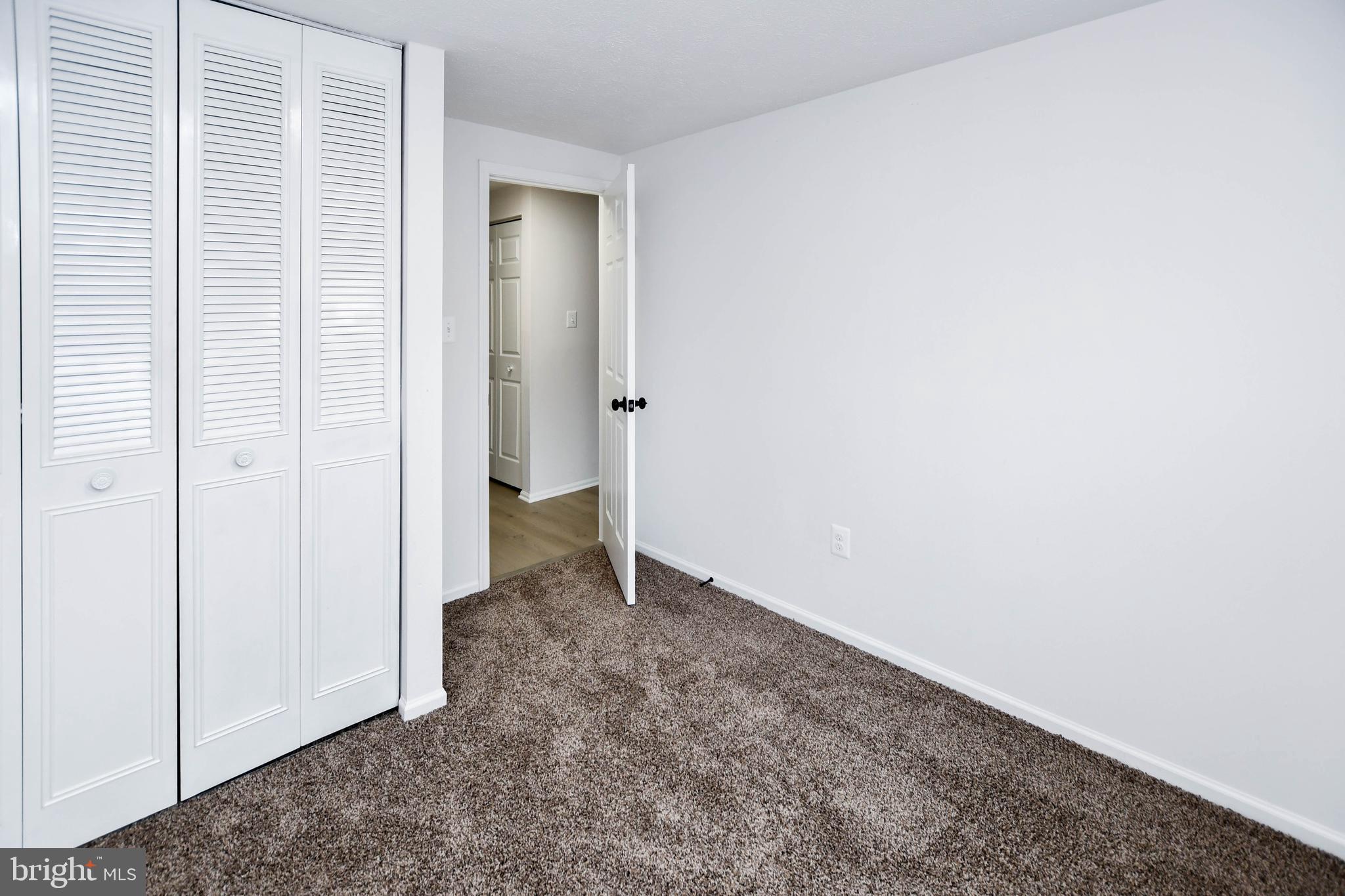 ASBURY WOODS - Residential