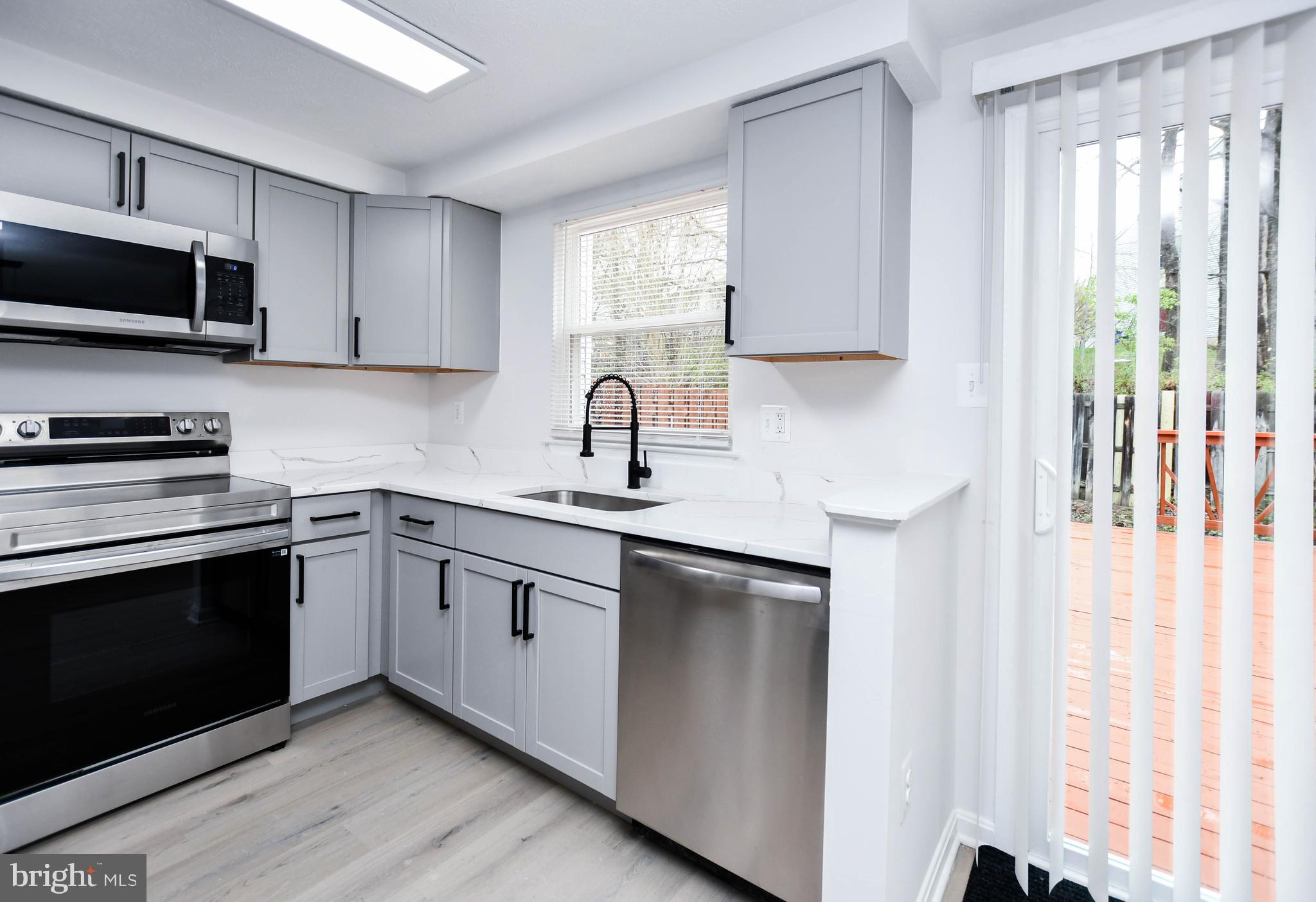 ASBURY WOODS - Residential