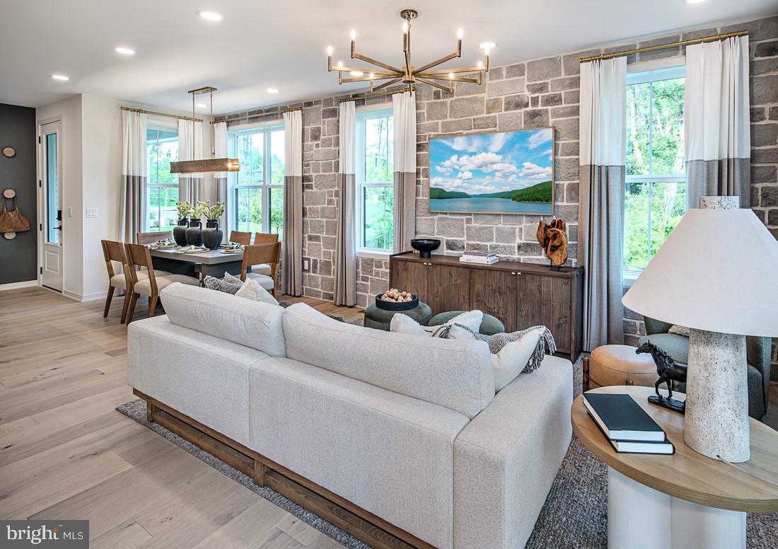 STONEMILL VILLAGE - Residential