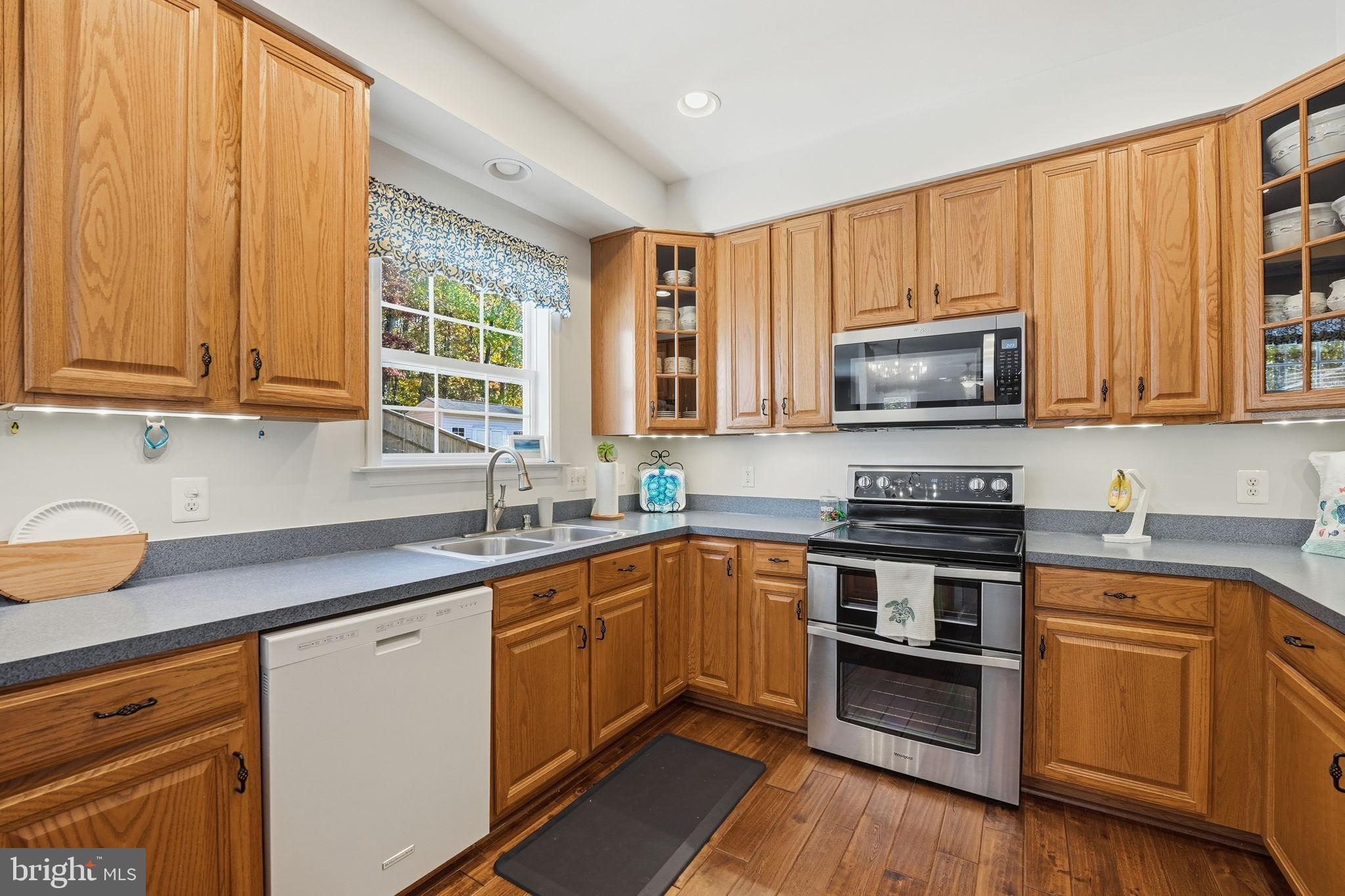 DALE CITY - Residential