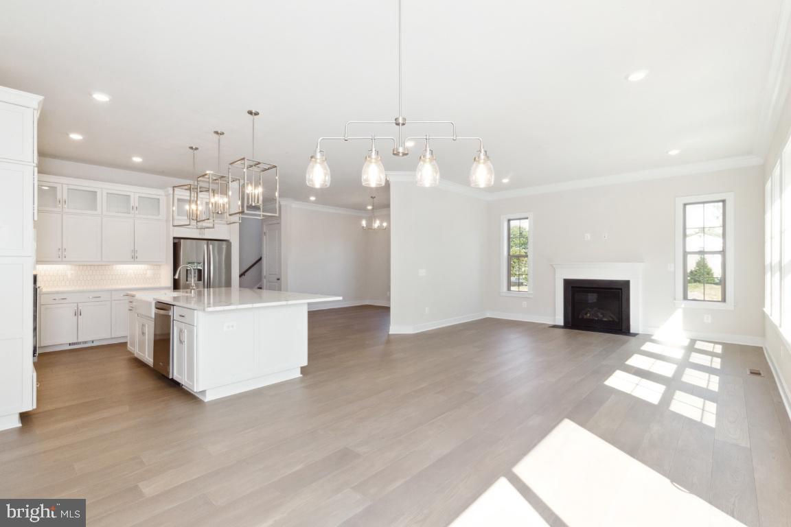 FAIRFAX LANDING - Residential