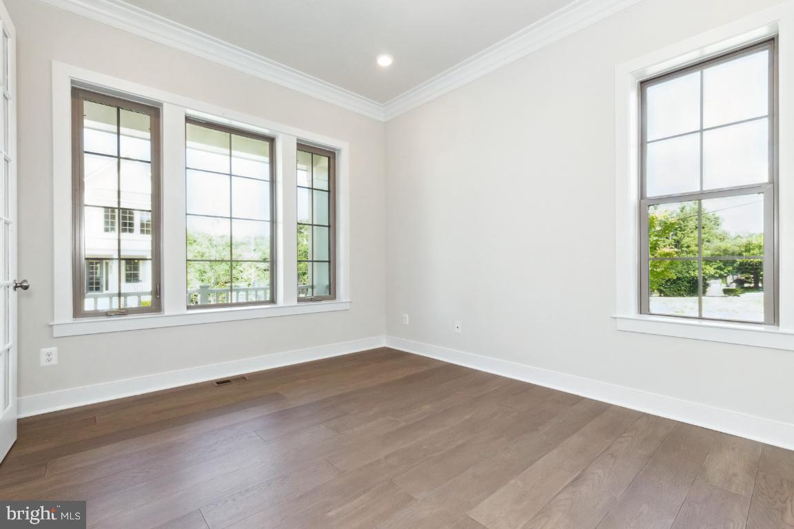 FAIRFAX LANDING - Residential