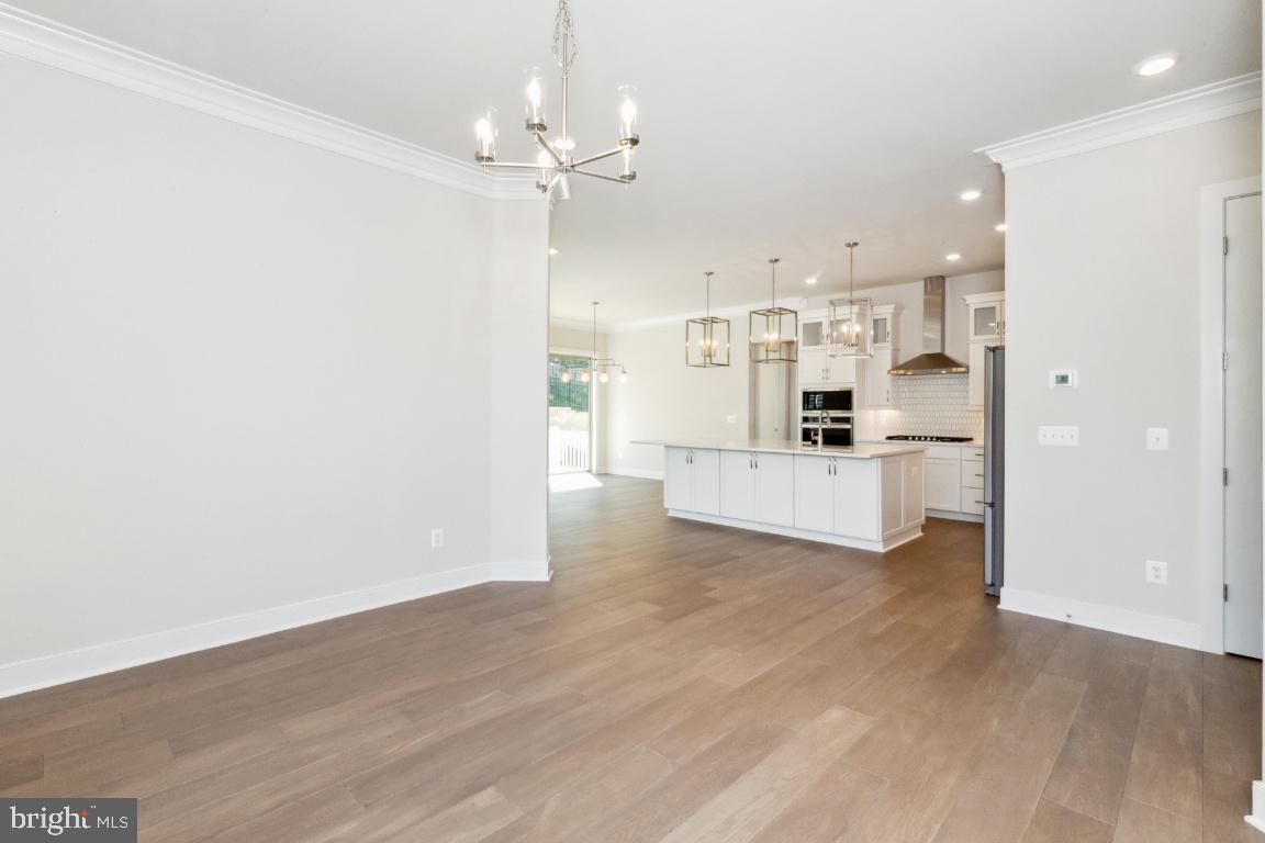 FAIRFAX LANDING - Residential