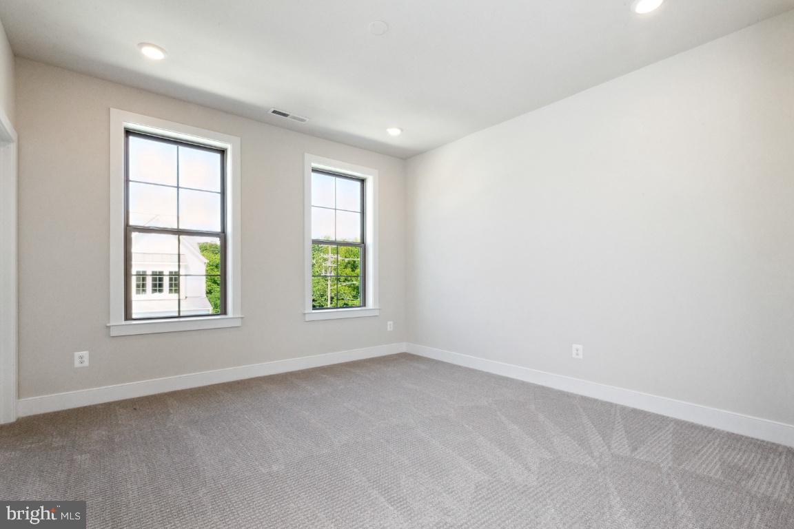 FAIRFAX LANDING - Residential