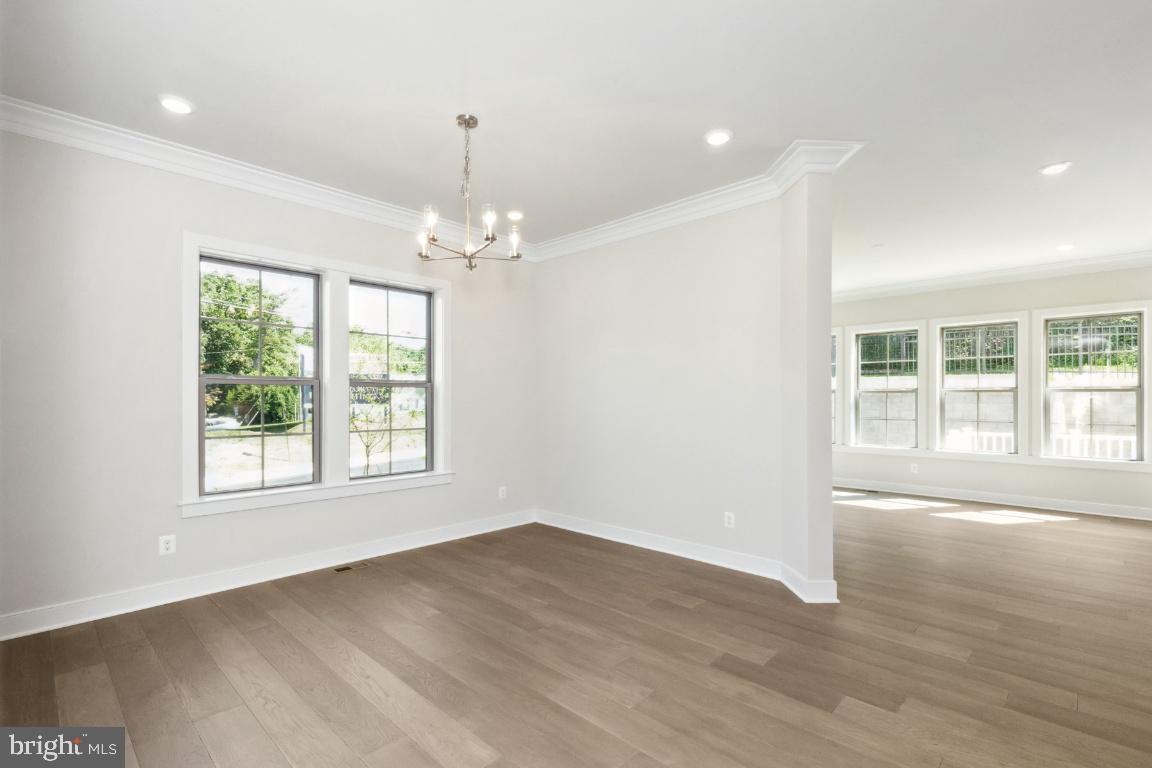 FAIRFAX LANDING - Residential