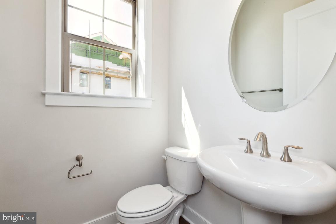 FAIRFAX LANDING - Residential