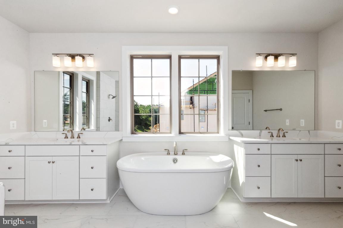 FAIRFAX LANDING - Residential