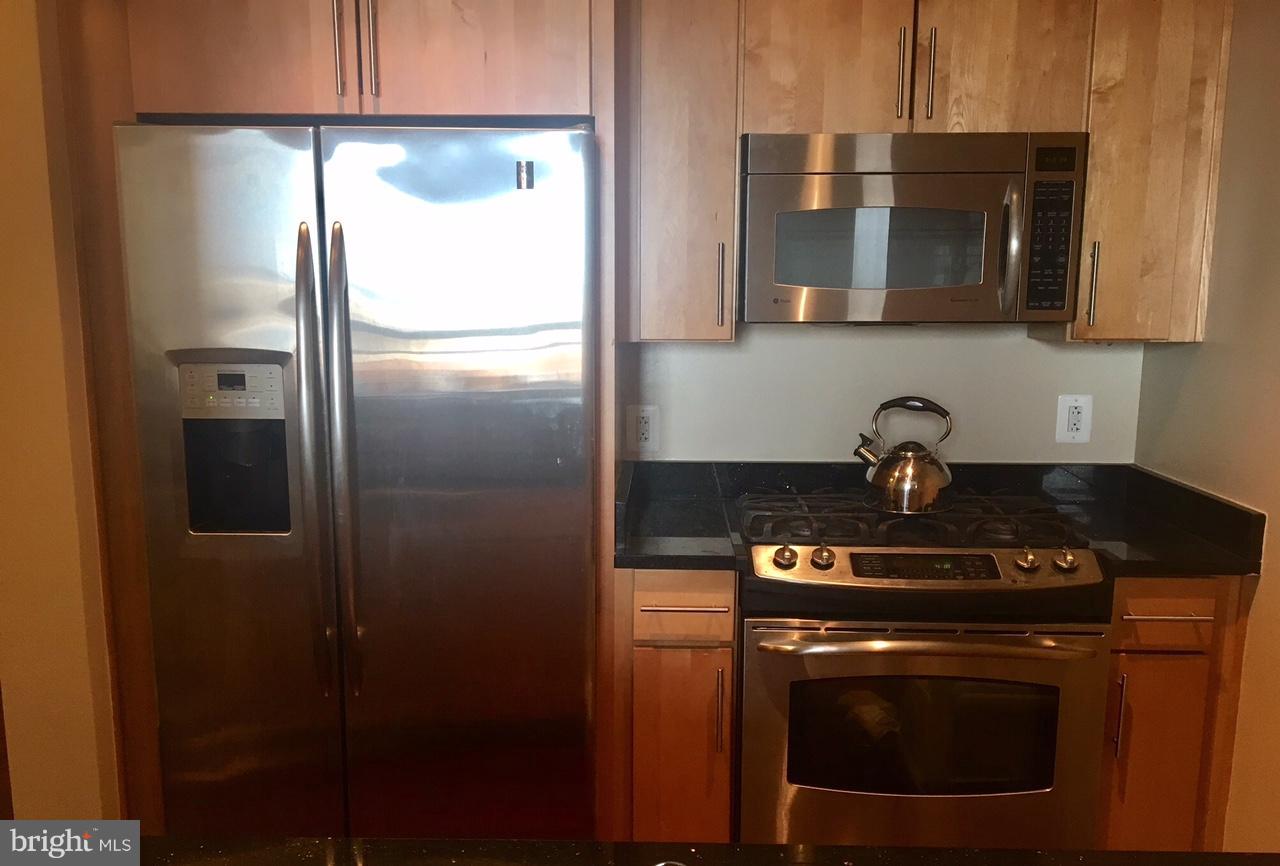 THE JAMIESON - Residential Lease