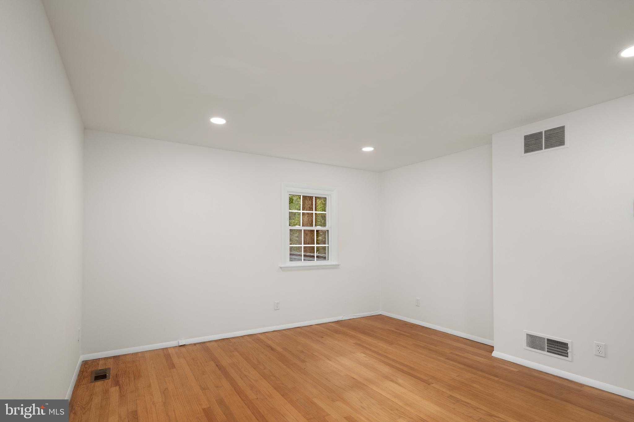 WOODCREST - Residential