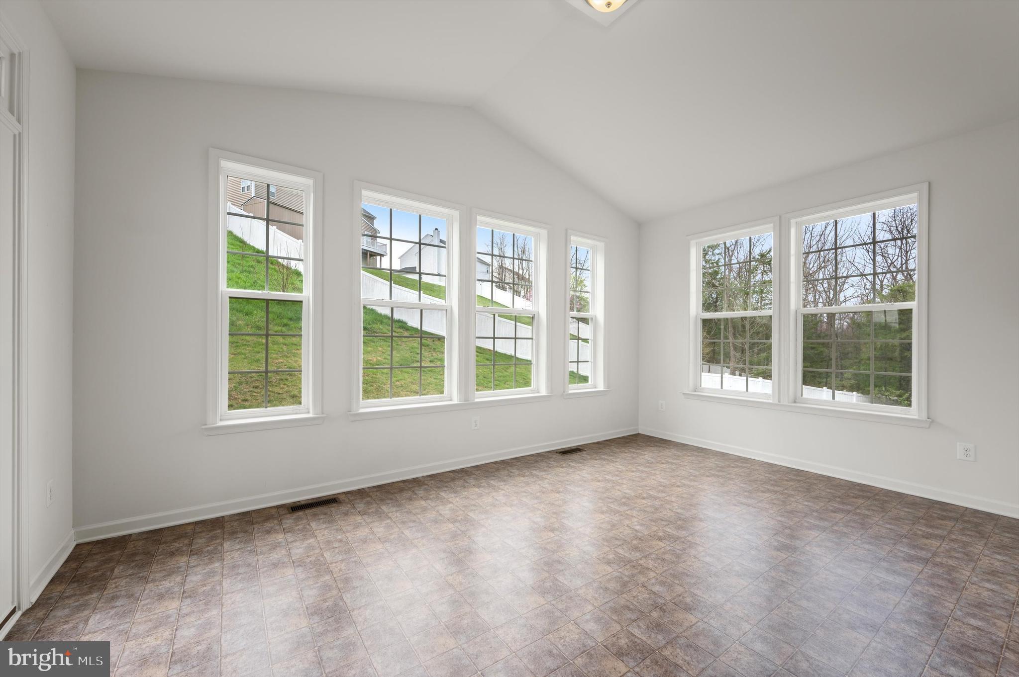 SHERIDAN - Residential