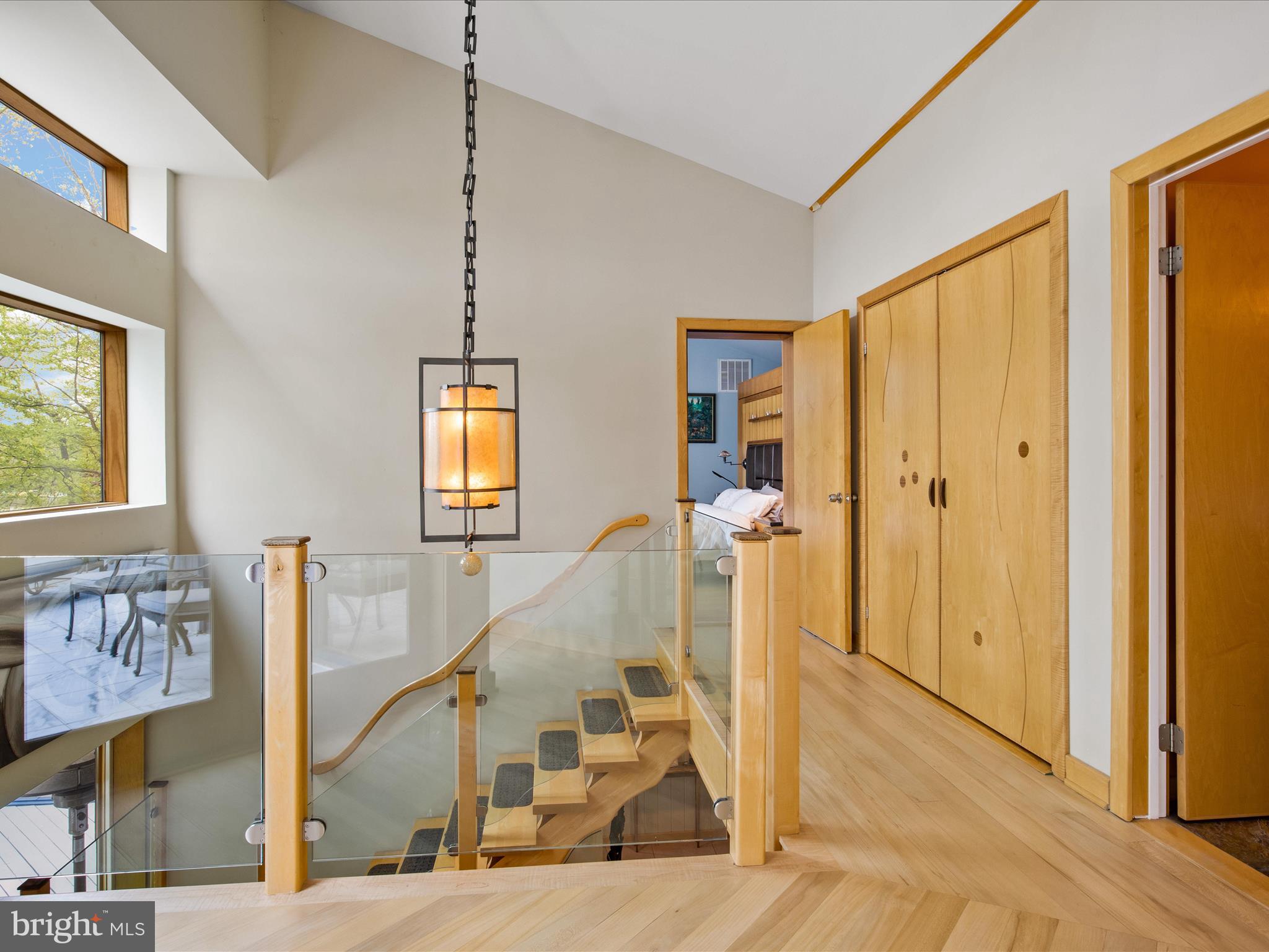 RESTON - Residential