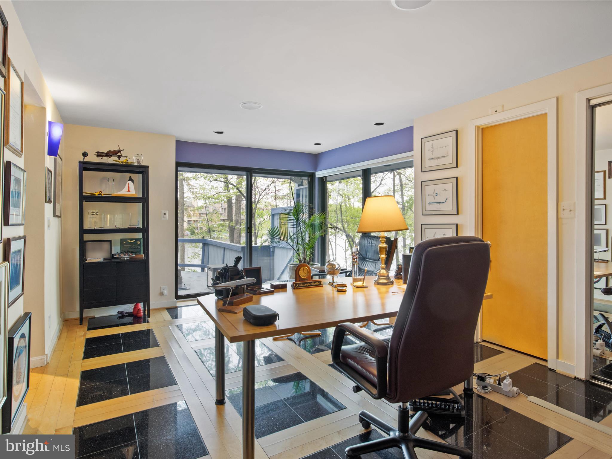 RESTON - Residential