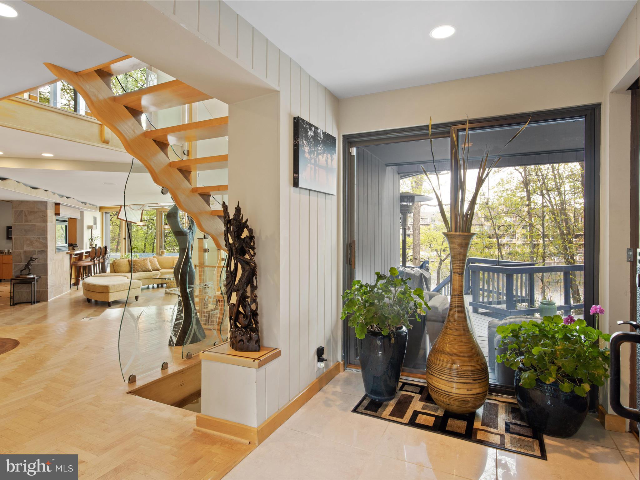 RESTON - Residential