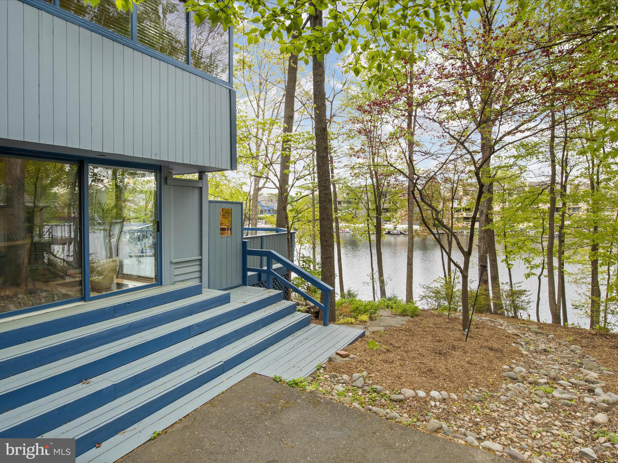 RESTON - Residential