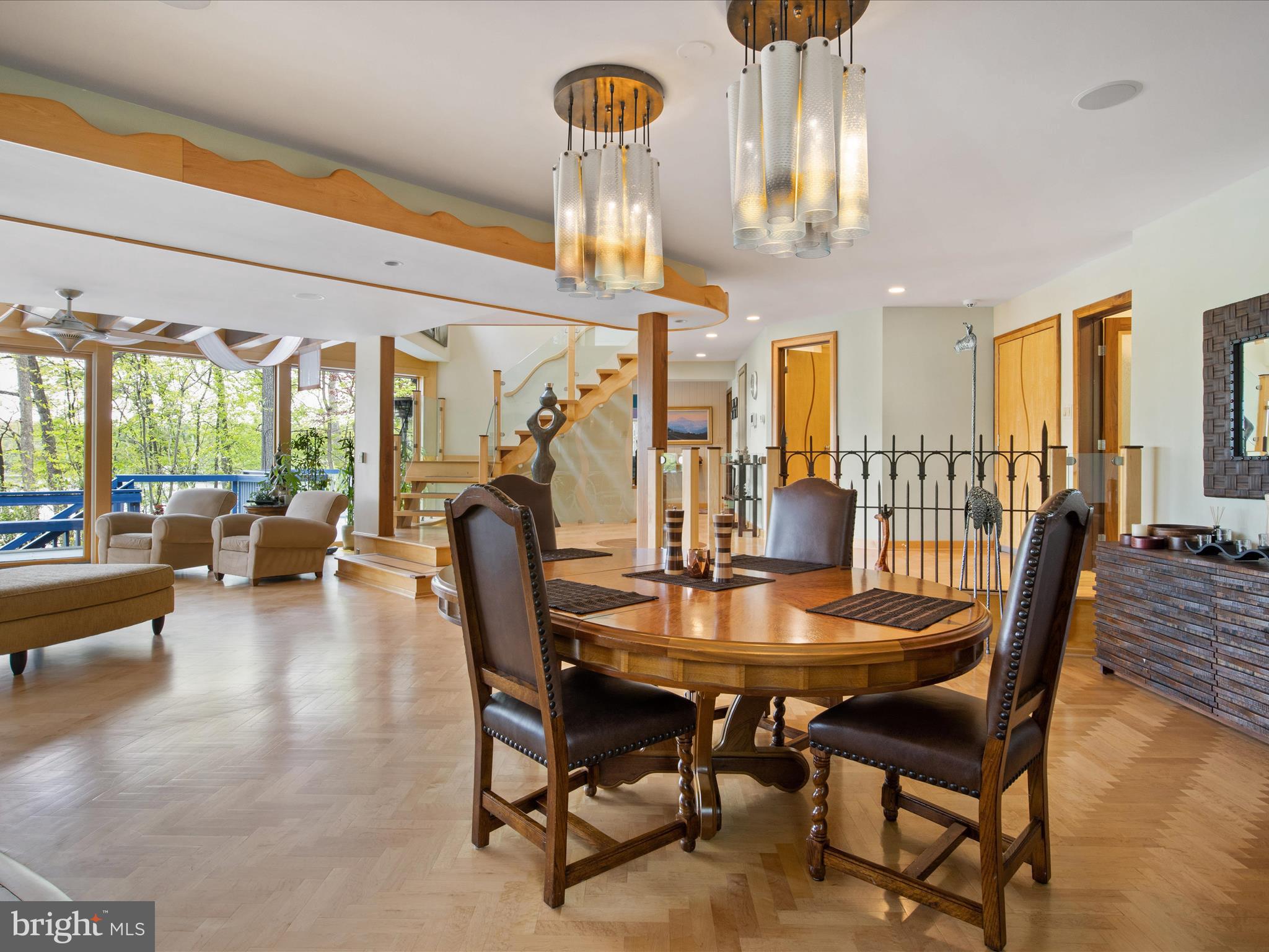 RESTON - Residential