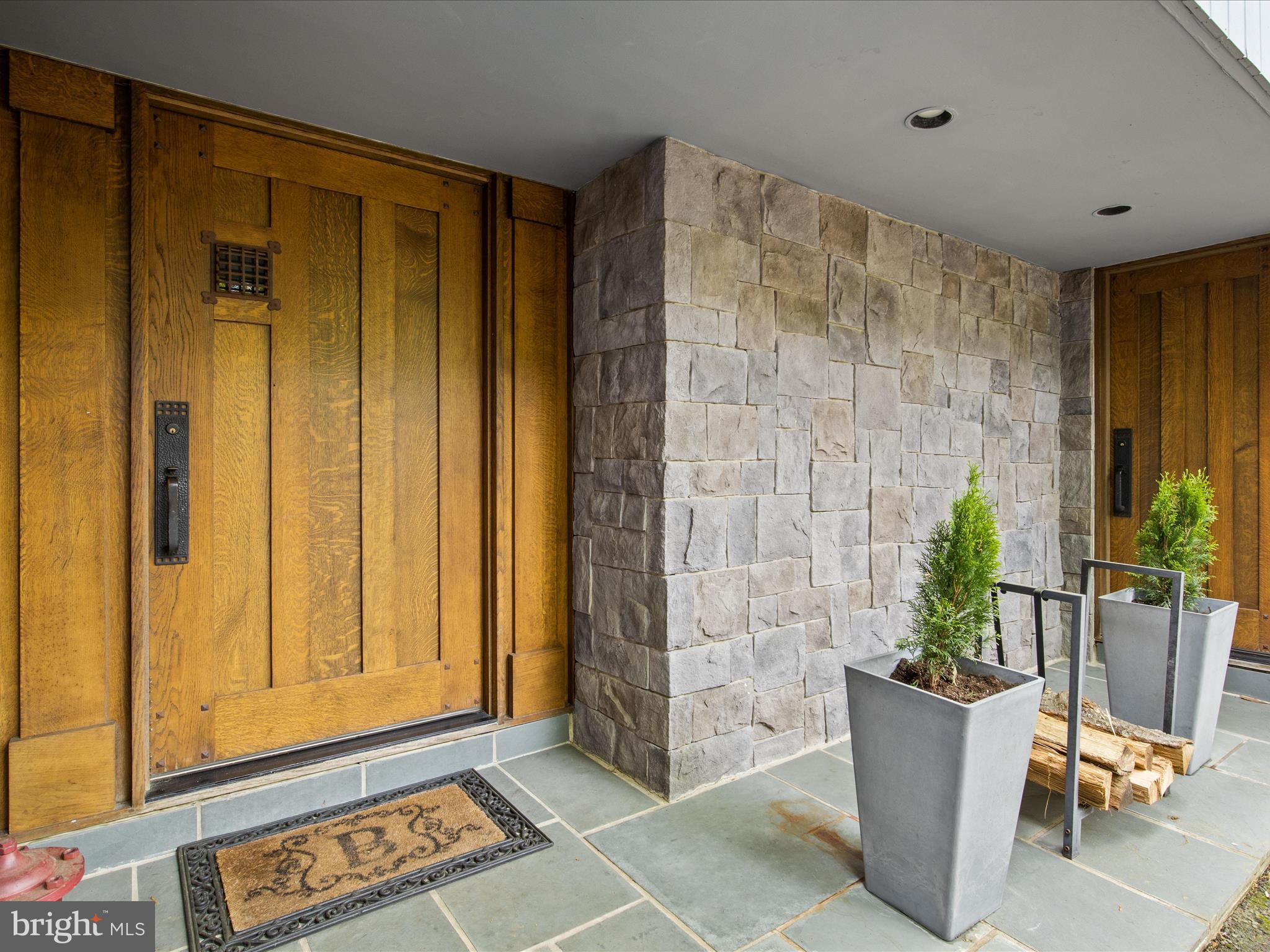 RESTON - Residential