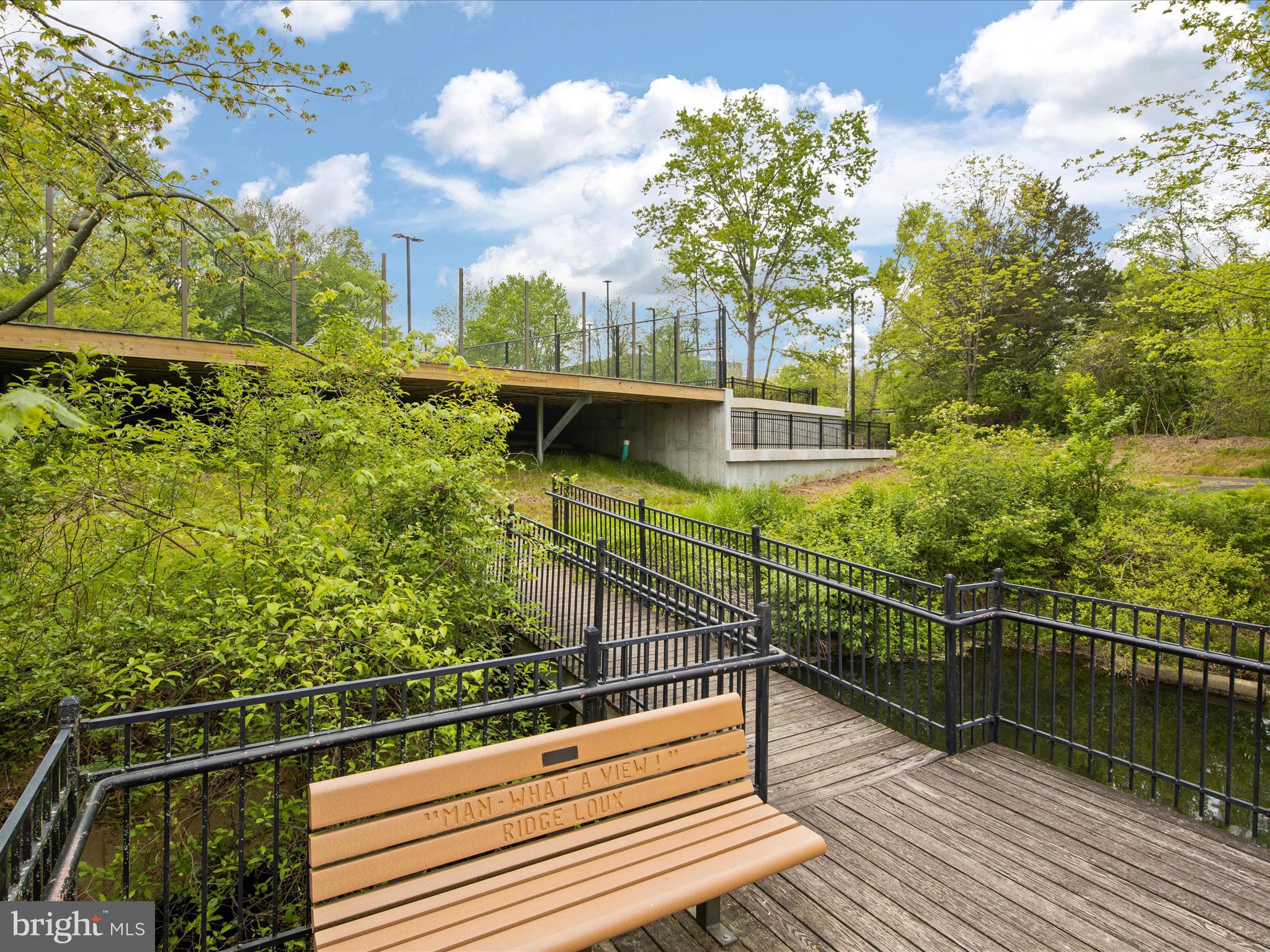 RESTON - Residential